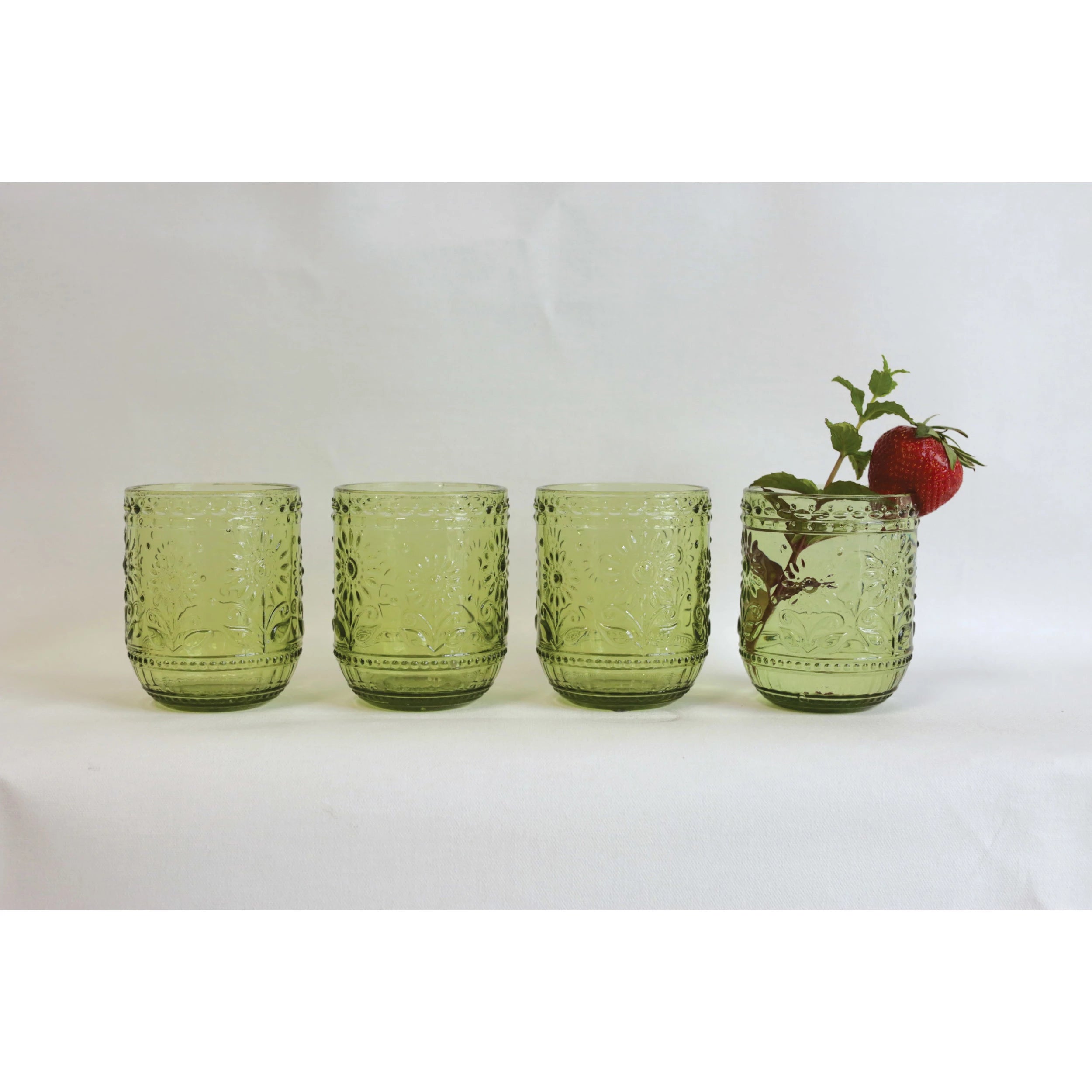 Floral Embossed Drinking Glass - Elegant 16oz Glass Cups for Wine, Juice & Cocktails - Perfect for Parties, Weddings & Home Decor