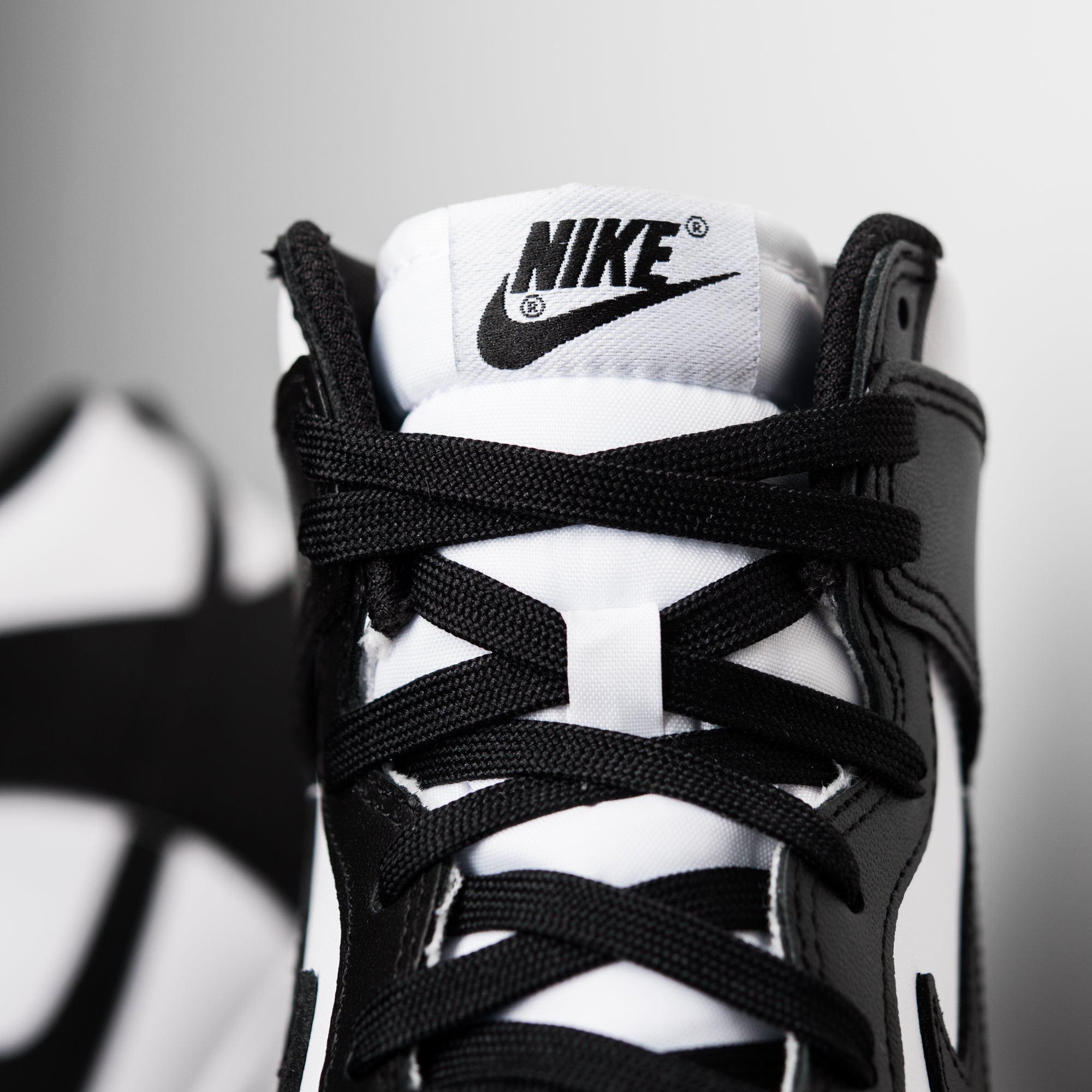 Nike Dunk High Retro Sneakers - White/Black/Total Orange - Men's Basketball Shoes for Streetwear & Casual Fashion