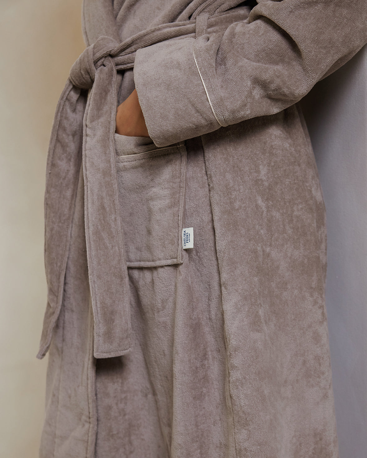 Soft Cotton Towel Dressing Gown for Women & Men - Cozy Grey Beige Bathrobe for Spa, Lounge & Home Relaxation