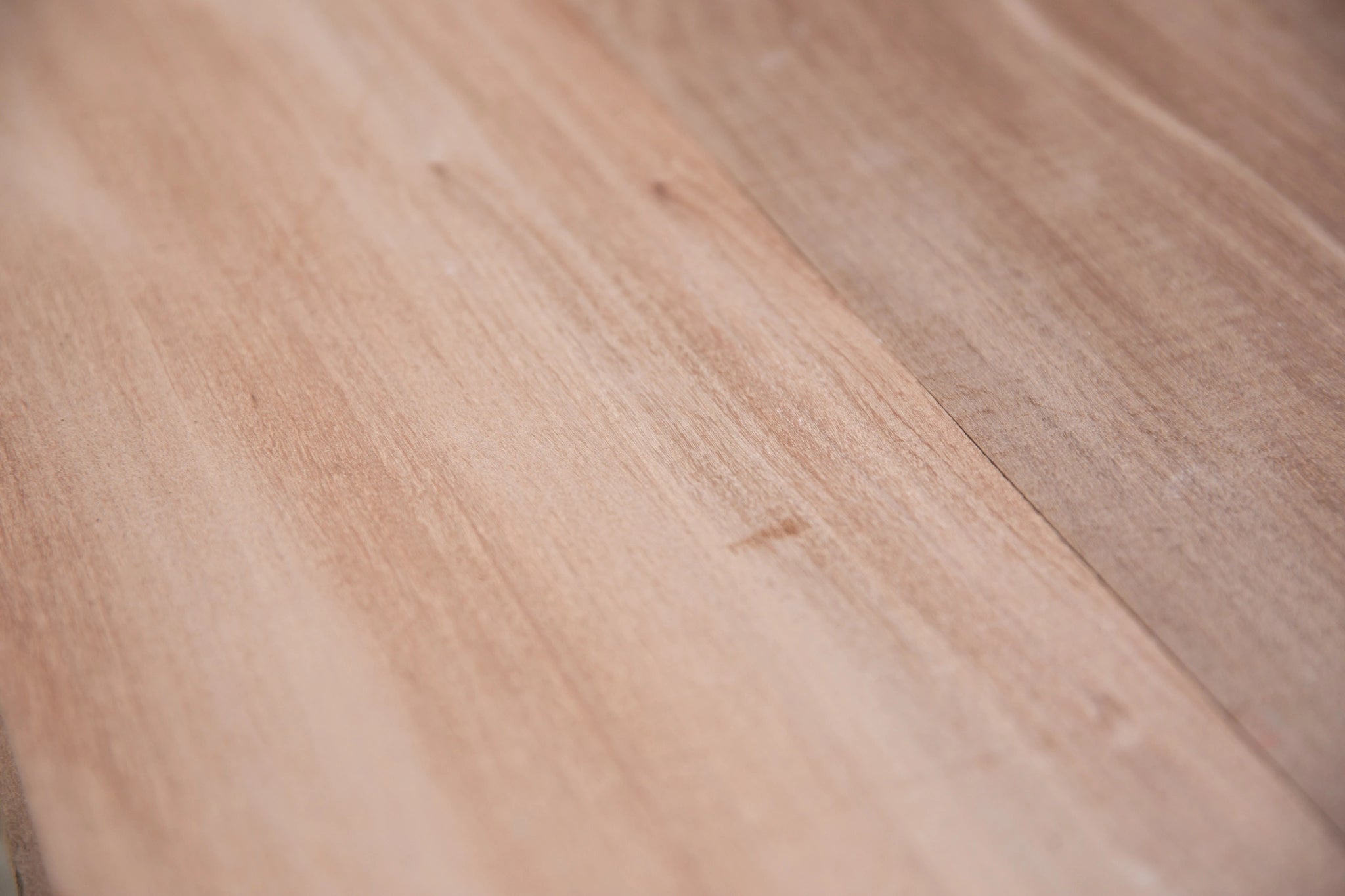 Premium Brushbox 200mm x 50mm - Kiln Dried, Rough Sawn Joinery Timber for Furniture & Cabinetry | High-Quality Feature Grade Wood for DIY Projects & Home Renovations