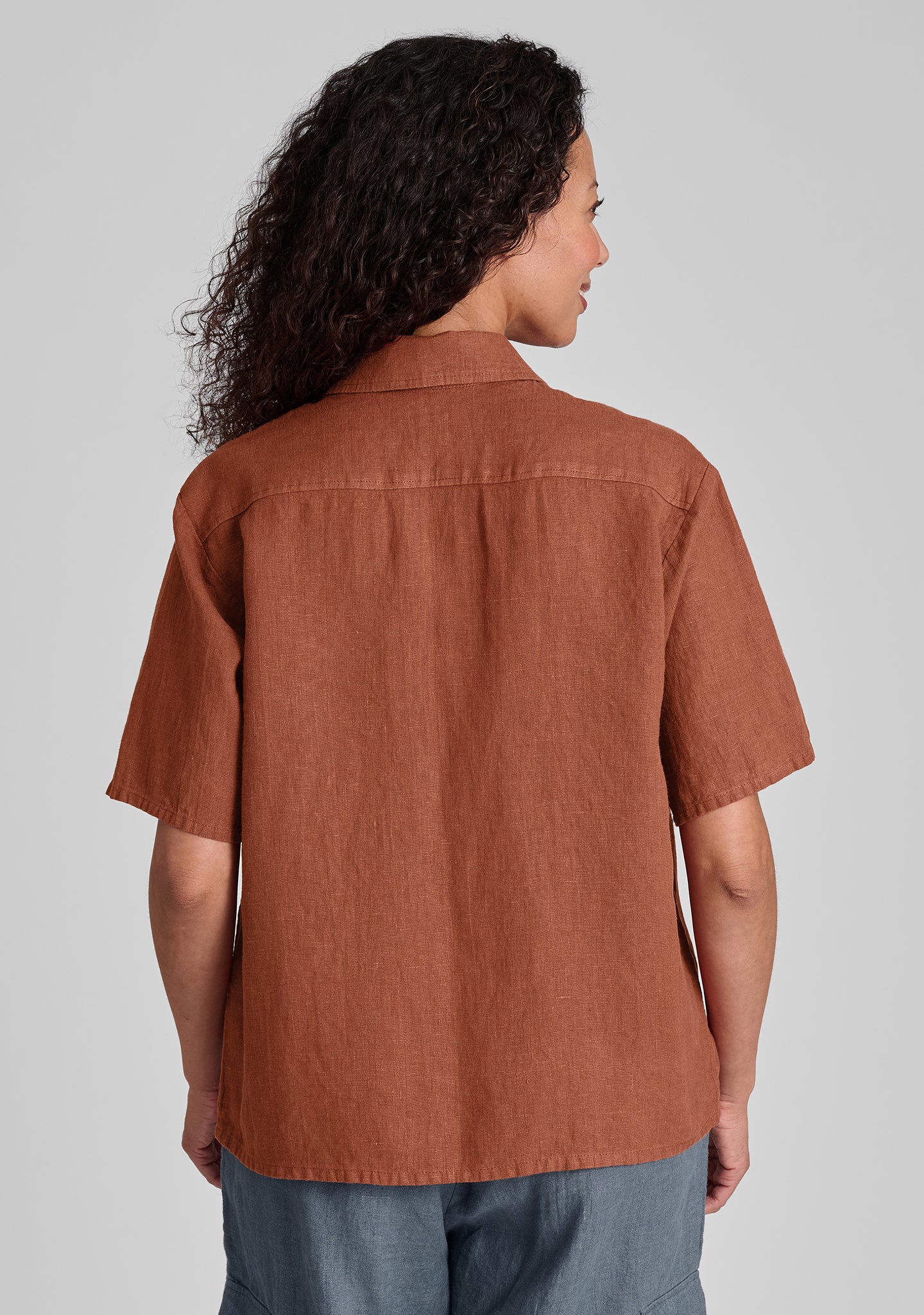 Premium Linen Button Down Shirt for Men & Women | Breathable & Comfortable Casual Wear | Perfect for Office, Travel & Summer Outfits