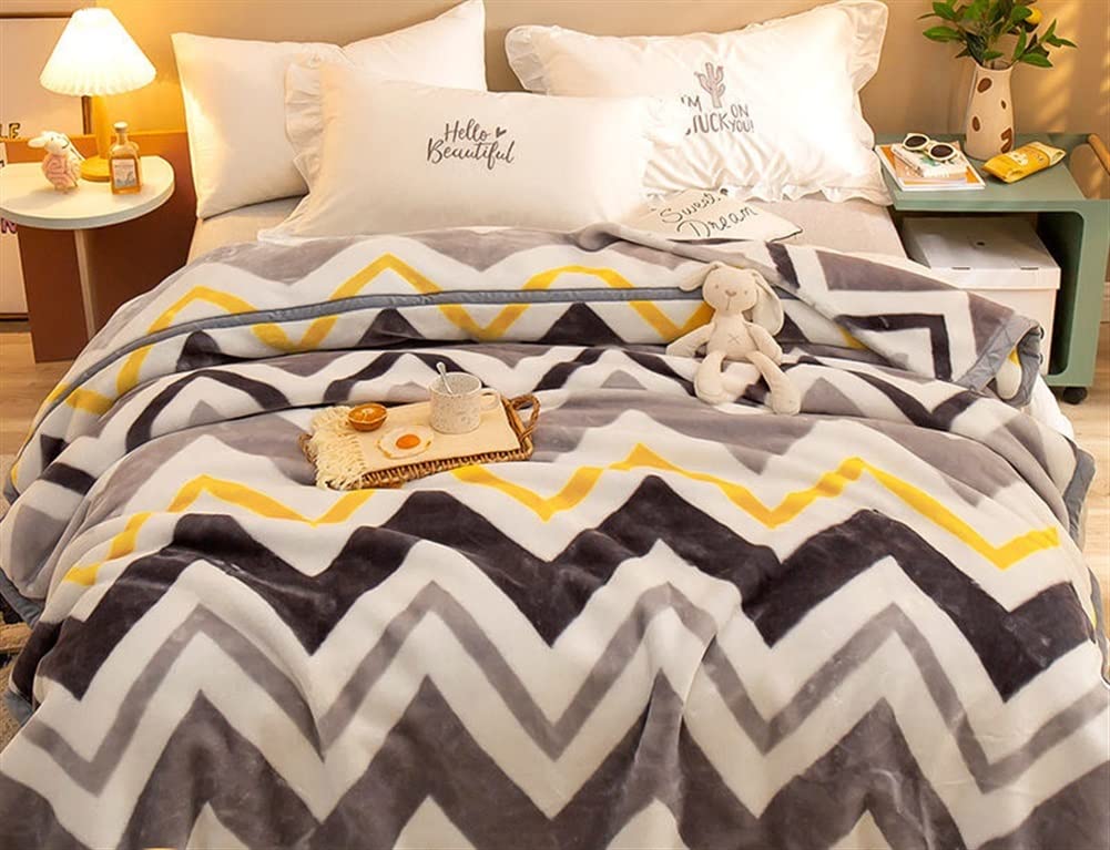KUYIN Fleece Blanket - Ultra Soft & Warm Winter Blanket for King Size Bed, 200x230cm, Black & White Striped - Cozy Bedding for Cold Nights, Perfect for Home, Office, and Travel Use