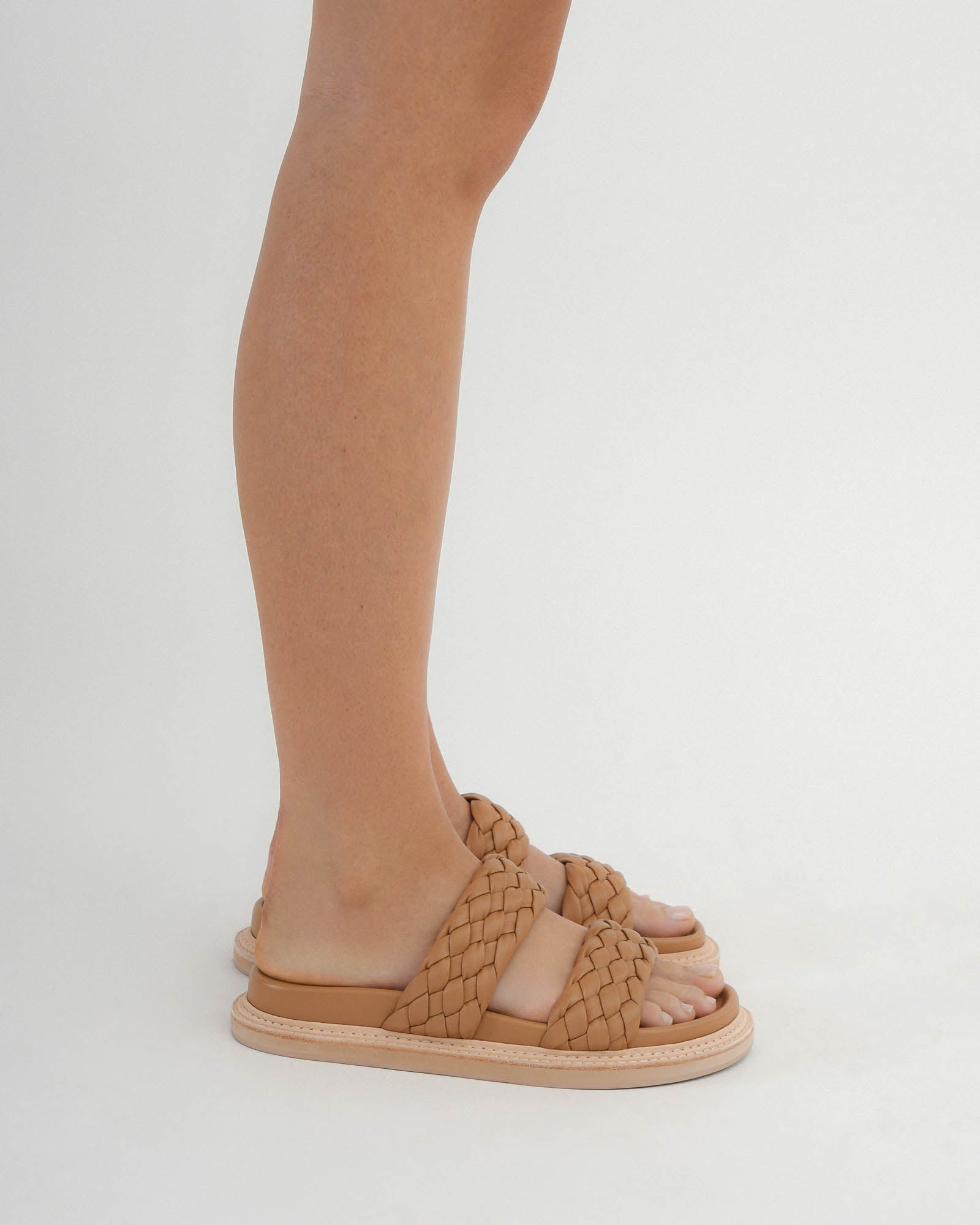VEGA Women's Flat Sandals - Genuine Leather Comfortable Casual Shoes for Summer, Beach, and Everyday Wear