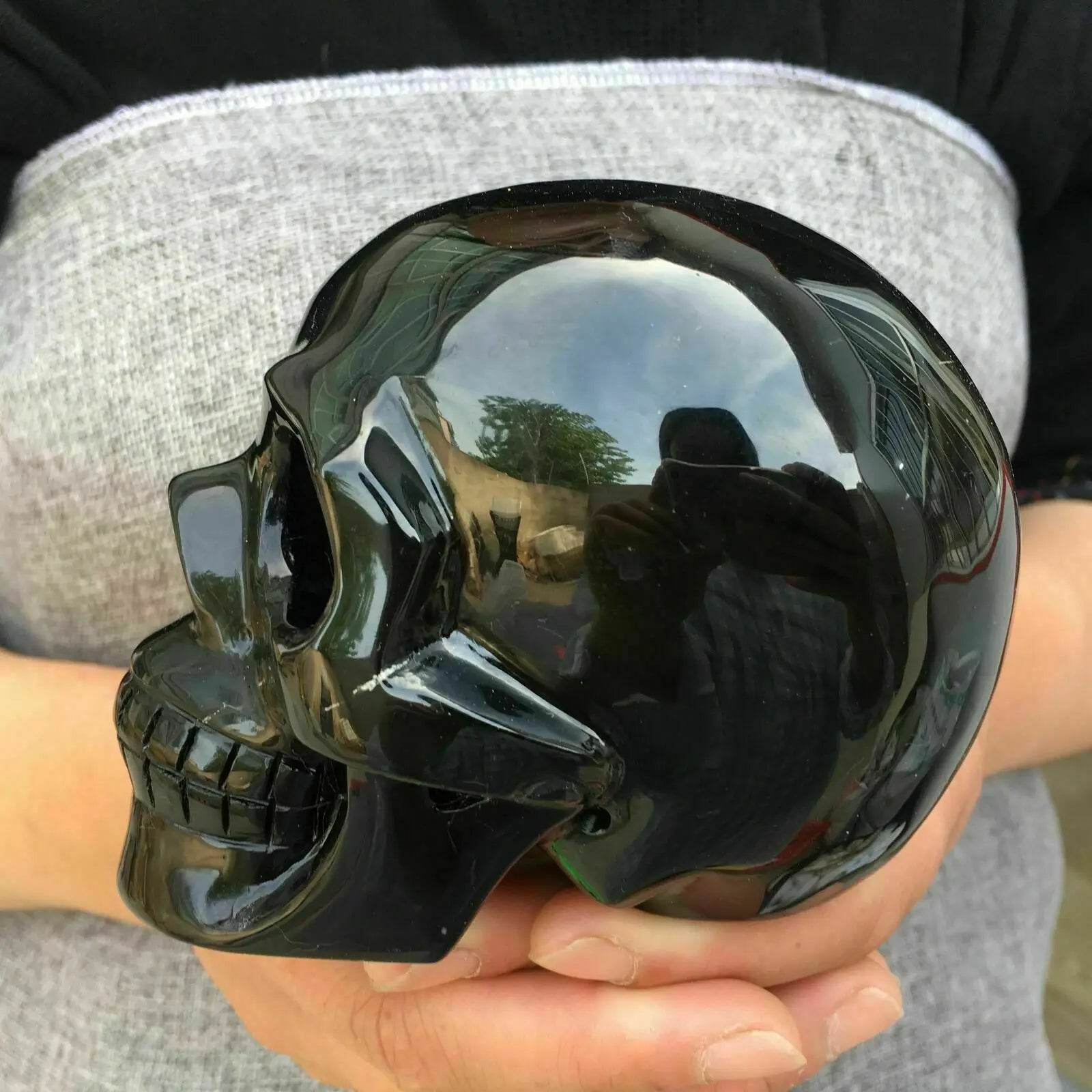 Natural Black Obsidian Quartz Crystal Skull - Hand Carved Healing Stone for Reiki, Meditation & Spiritual Energy - Perfect for Home Decor, Yoga & Chakra Balancing