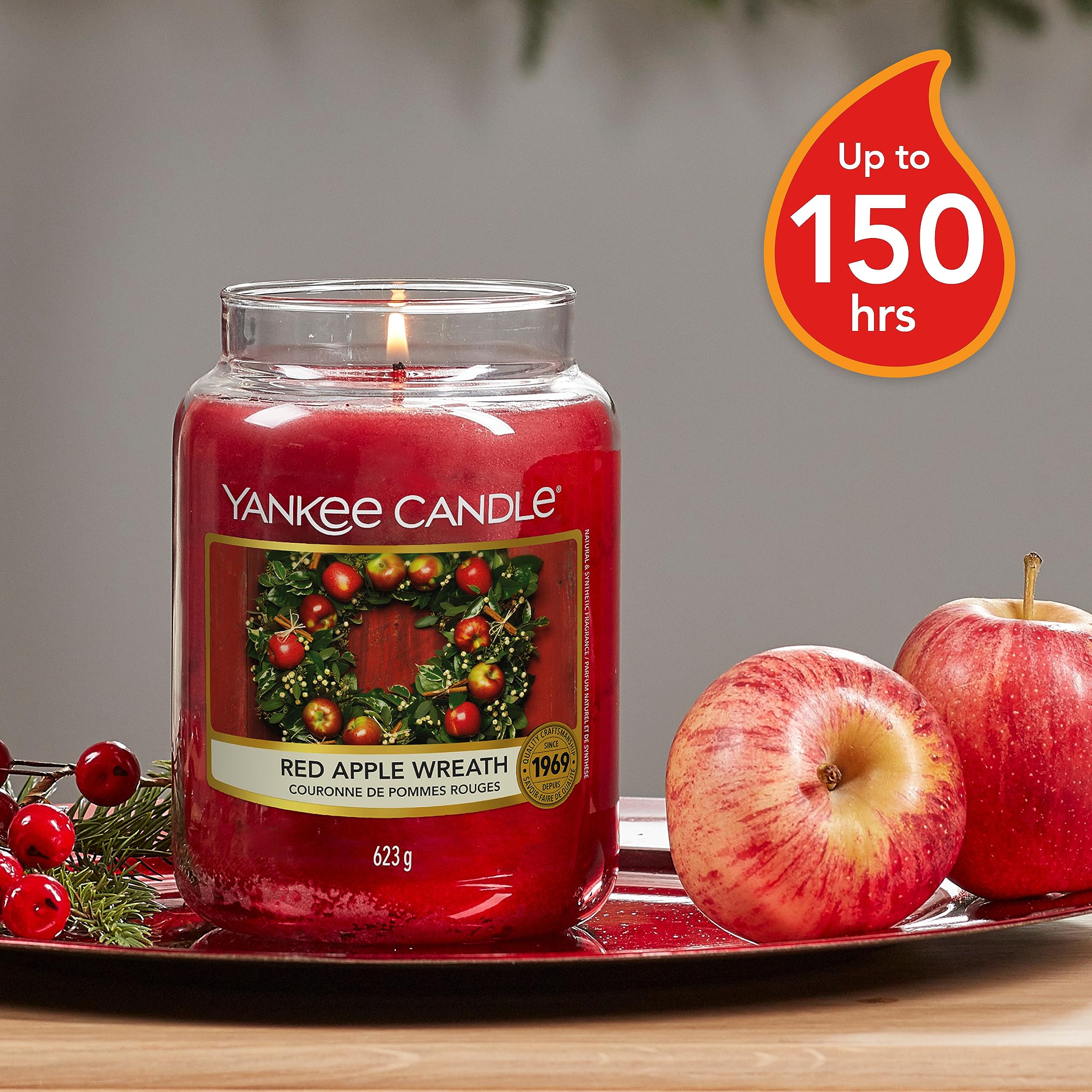 Yankee Candle Red Apple Wreath Large Jar Candle - 14.5oz Scented Candle for Home, Fall Decor & Holiday Gifts | Long-Lasting Fragrance for Living Room, Bedroom & Office