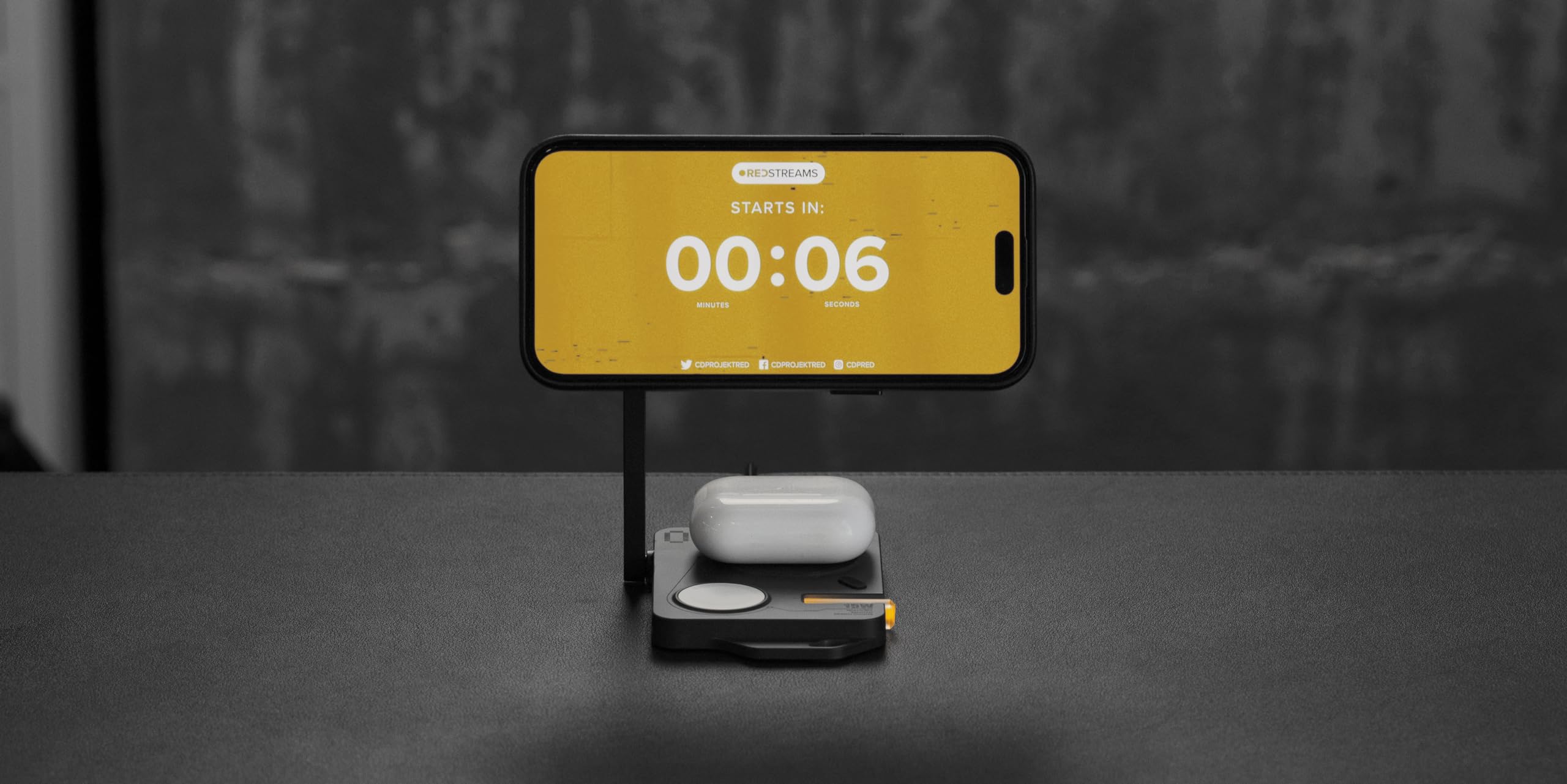 Aulumu M01 3-in-1 Foldable Magnetic Wireless Charging Station - 15W Fast Charging Stand with Magsafe Compatibility for iPhone 14/13/12, AirPods & Apple Watch - Portable Travel Charger for Home, Office & Car (Black)