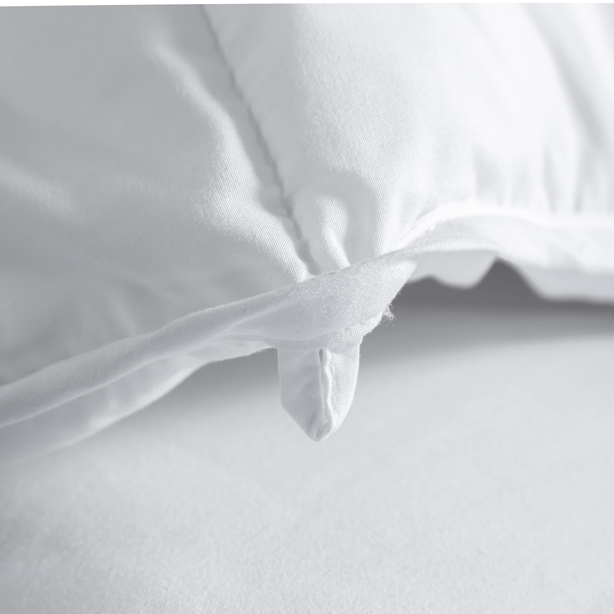 Extra Warm White Queen Size Down Alternative Comforter - Heavyweight All Season Fiberfill Duvet Insert 90x90 with Corner Tabs - Ultra Soft Brushed Microfiber Shell - Perfect for Winter Bedding & Cozy Home Decor