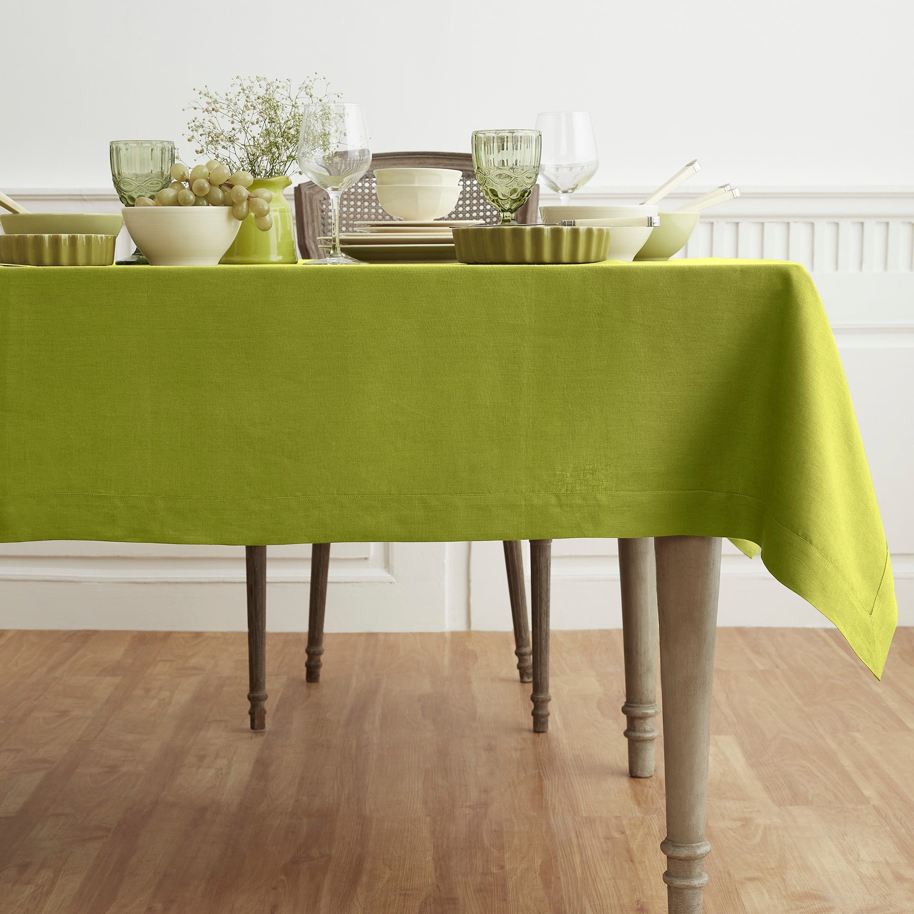 Premium Extra Large Fete Tablecloth - Waterproof & Stain-Resistant for Outdoor Parties, Weddings, and Events