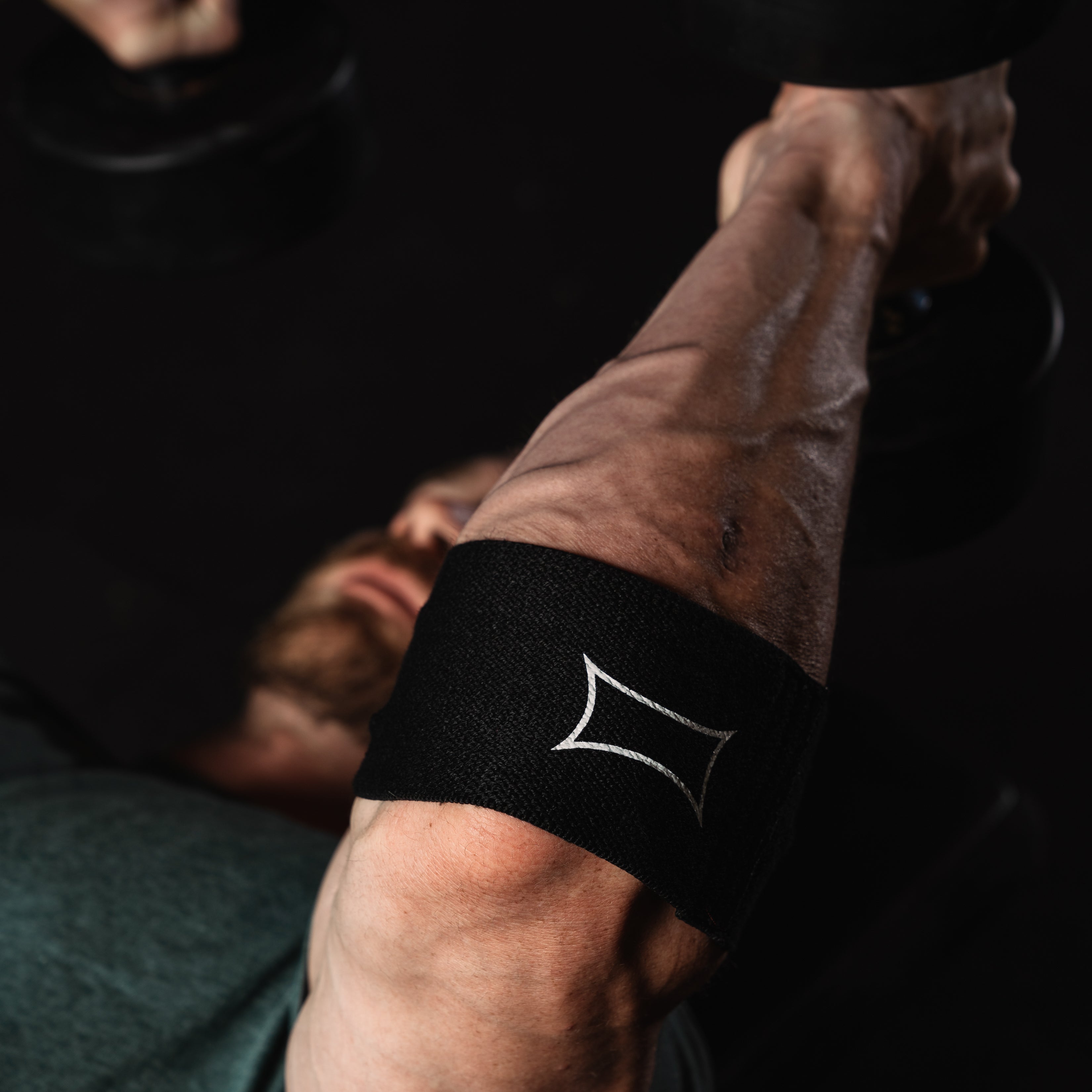 Best Compression Cuff for Pain Relief & Recovery - Adjustable Support for Arms & Legs - Ideal for Athletes, Post-Surgery & Arthritis Relief