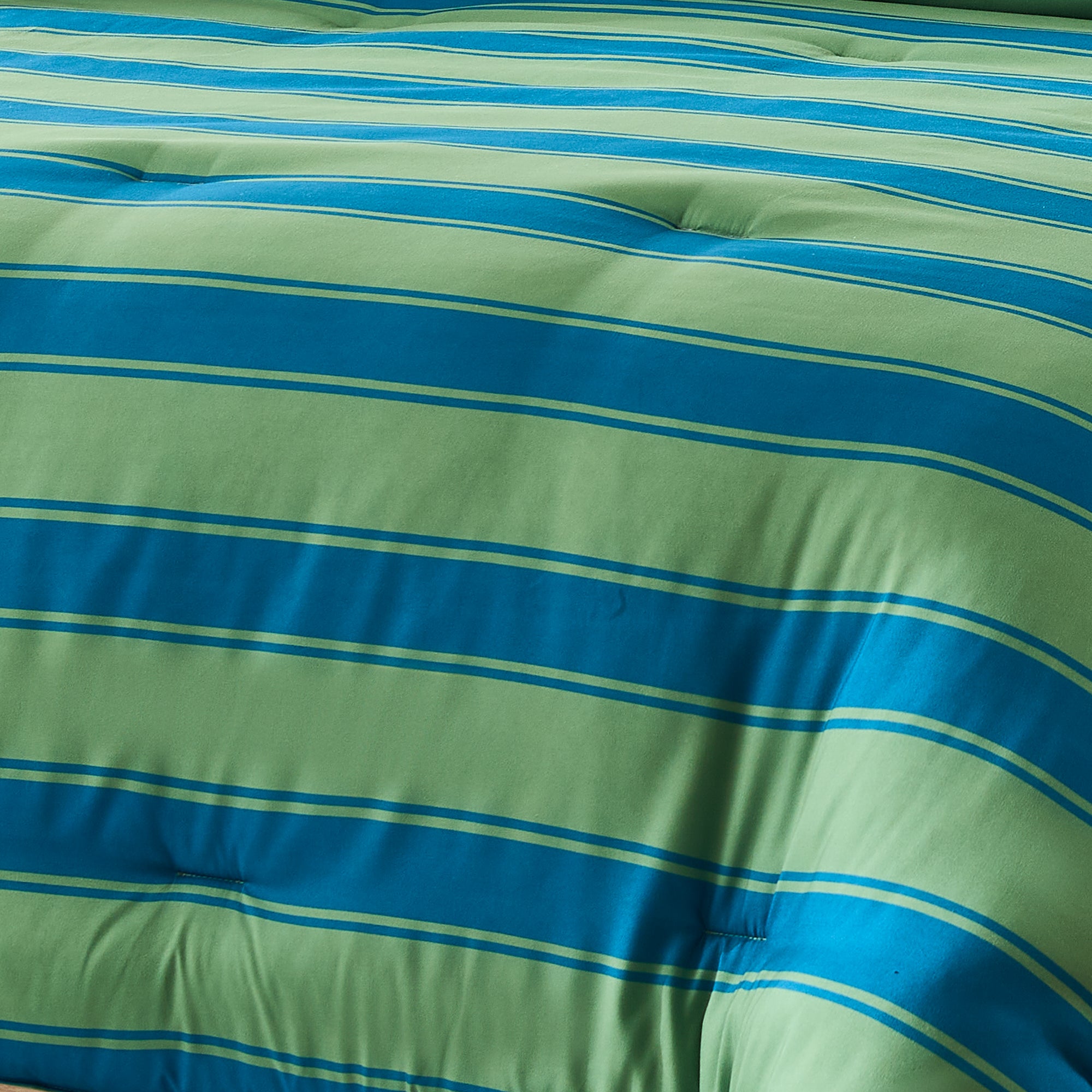 Gale Cabana Stripe Comforter Set - Queen Size Bedding, Soft & Breathable Cotton, Coastal Beach Style - Perfect for Guest Rooms, Vacation Homes & Summer Bedroom Decor