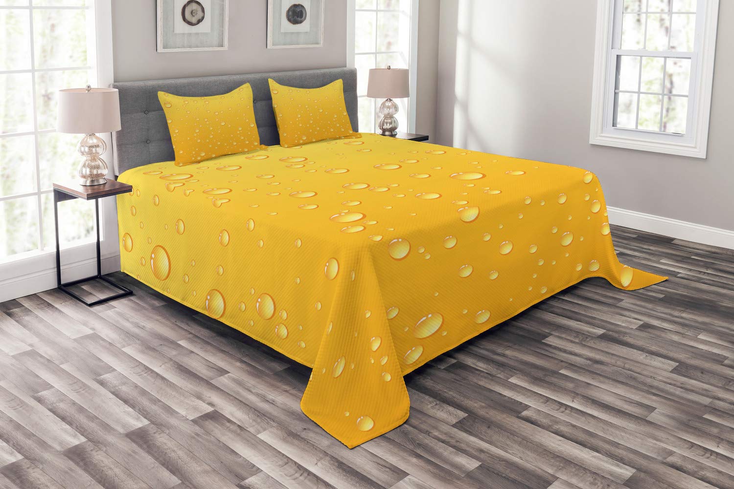 Ambesonne Yellow Ombre Beer Glass Water Drops 3-Piece King Size Bedspread Set with 2 Pillow Shams - Stylish Bedroom Decor for Modern Homes & Guest Rooms