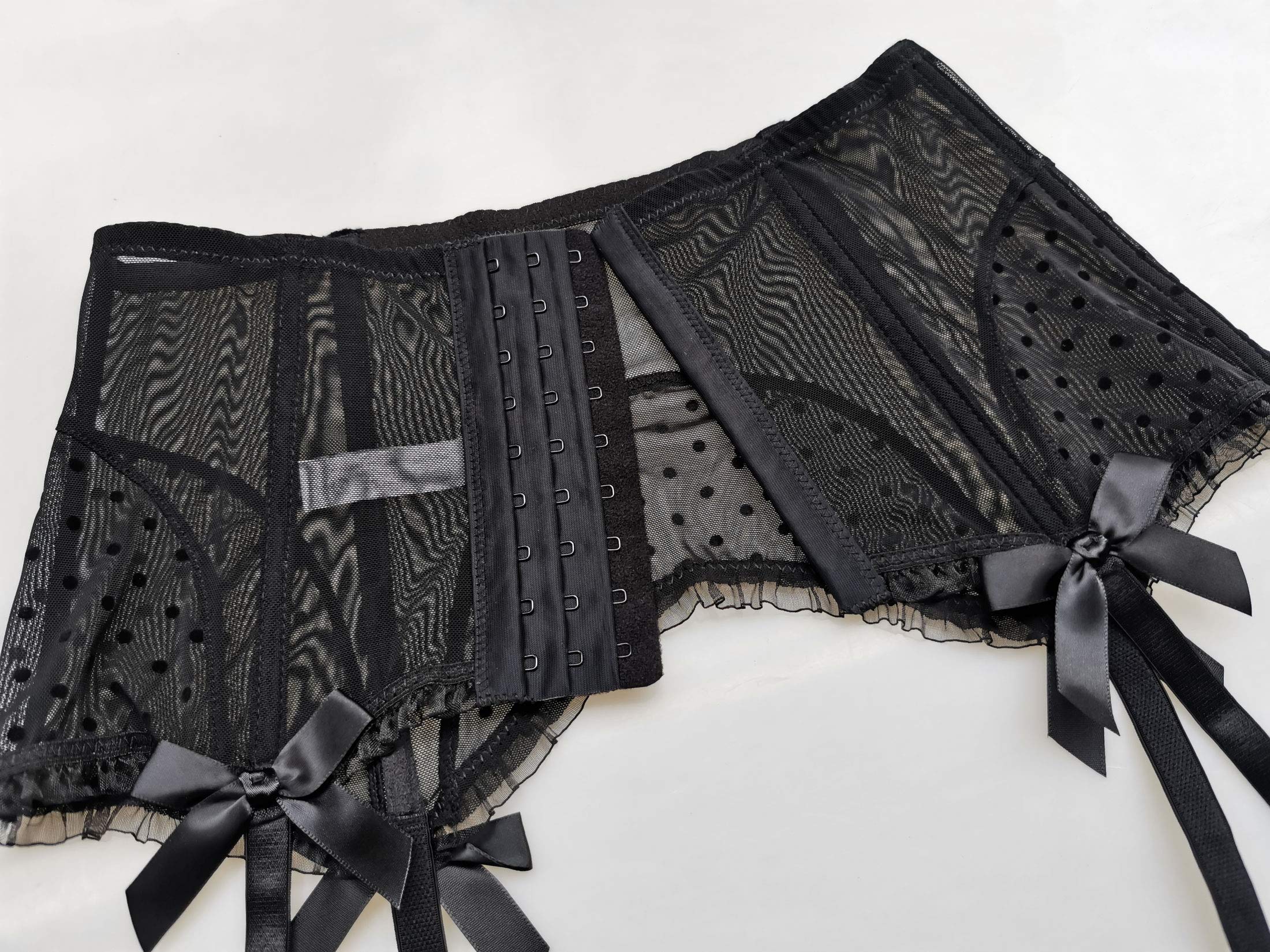 TVRtyle Women's Black Fishbone Metal Clip Garter Belt for Stockings - Sexy Lingerie Accessory for Bridal, Boudoir & Special Occasions