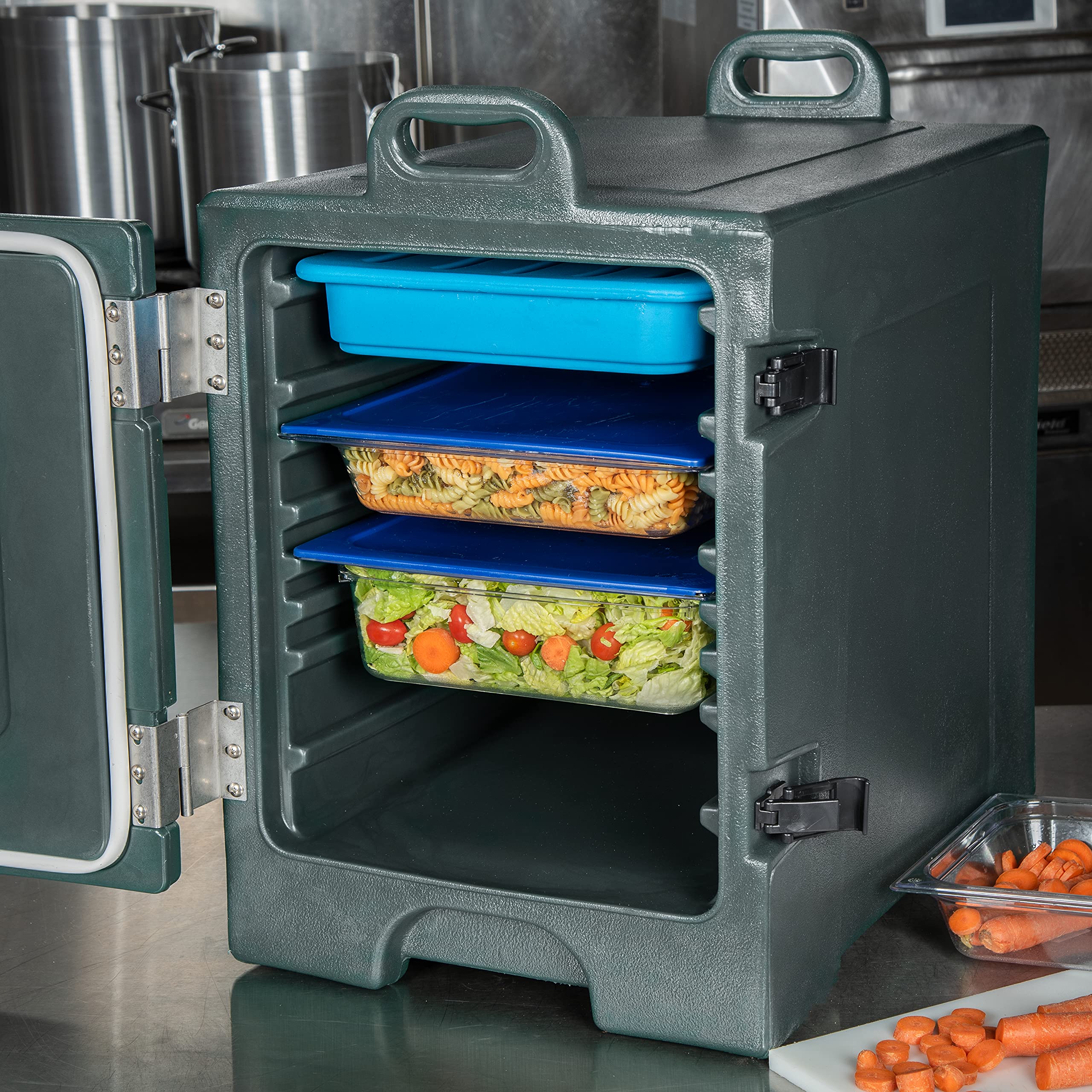 Carlisle FoodService 5-Pan Insulated Front Loading Food Carrier with Handles - Slate Blue Plastic Catering Equipment for Restaurants, Events & Buffets | Perfect for Hot/Cold Food Transport & Serving