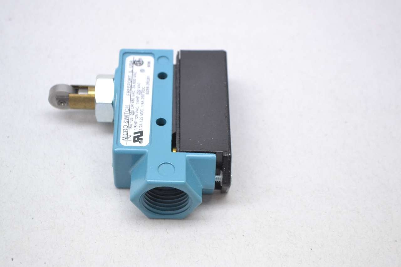 Honeywell BZE6-2RQ81 Compact Enclosed Side Mount Switch - 15 AMP Cross Roller Plunger - Ideal for Industrial Machinery, Automation Systems & Control Panels