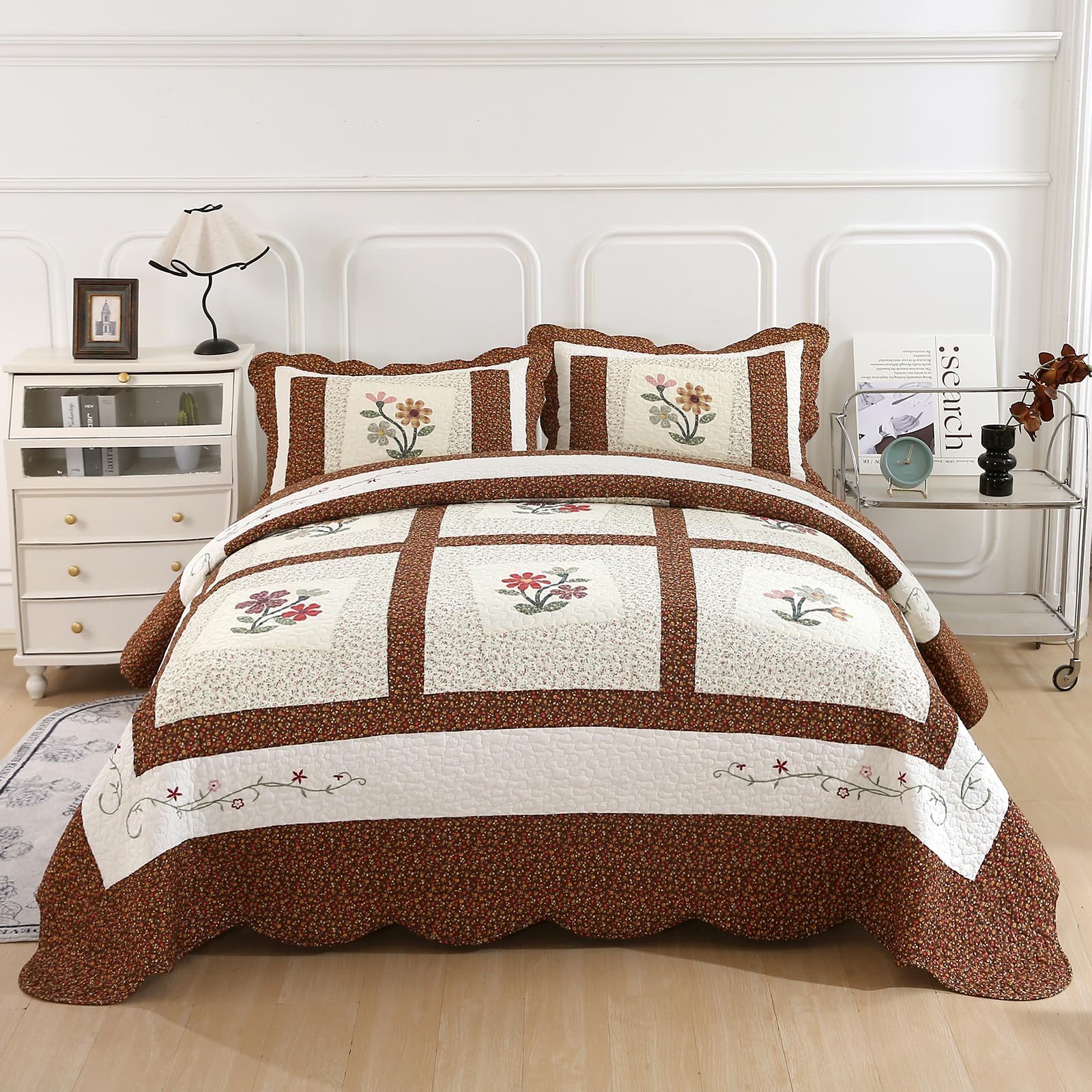 VCTOPS 3-Piece Embroidered Floral Quilted Bedspread Set - 100% Cotton Reversible Patchwork Coverlet with 1 Quilt & 2 Pillow Shams (Coffee, King Size) - Perfect for Master Bedroom, Guest Room & Cozy Farmhouse Decor