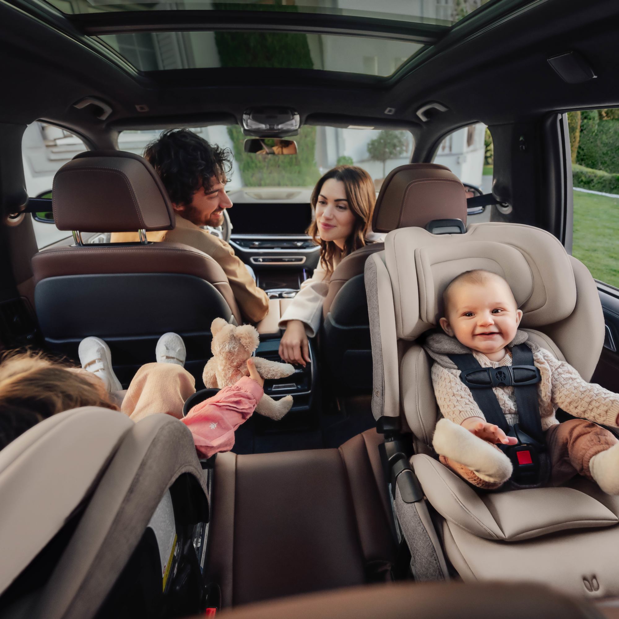 Romer Veni Convertible Car Seat for Babies & Toddlers - 3-in-1 Rear Facing, Forward Facing & Booster - Safe & Comfortable for Travel, School & Family Road Trips