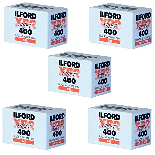 Ilford XP2 Super 400 Black & White Film, 35mm, 36 Exposures, Pack of 5 Rolls - Perfect for Street Photography, Travel & Low Light Shooting