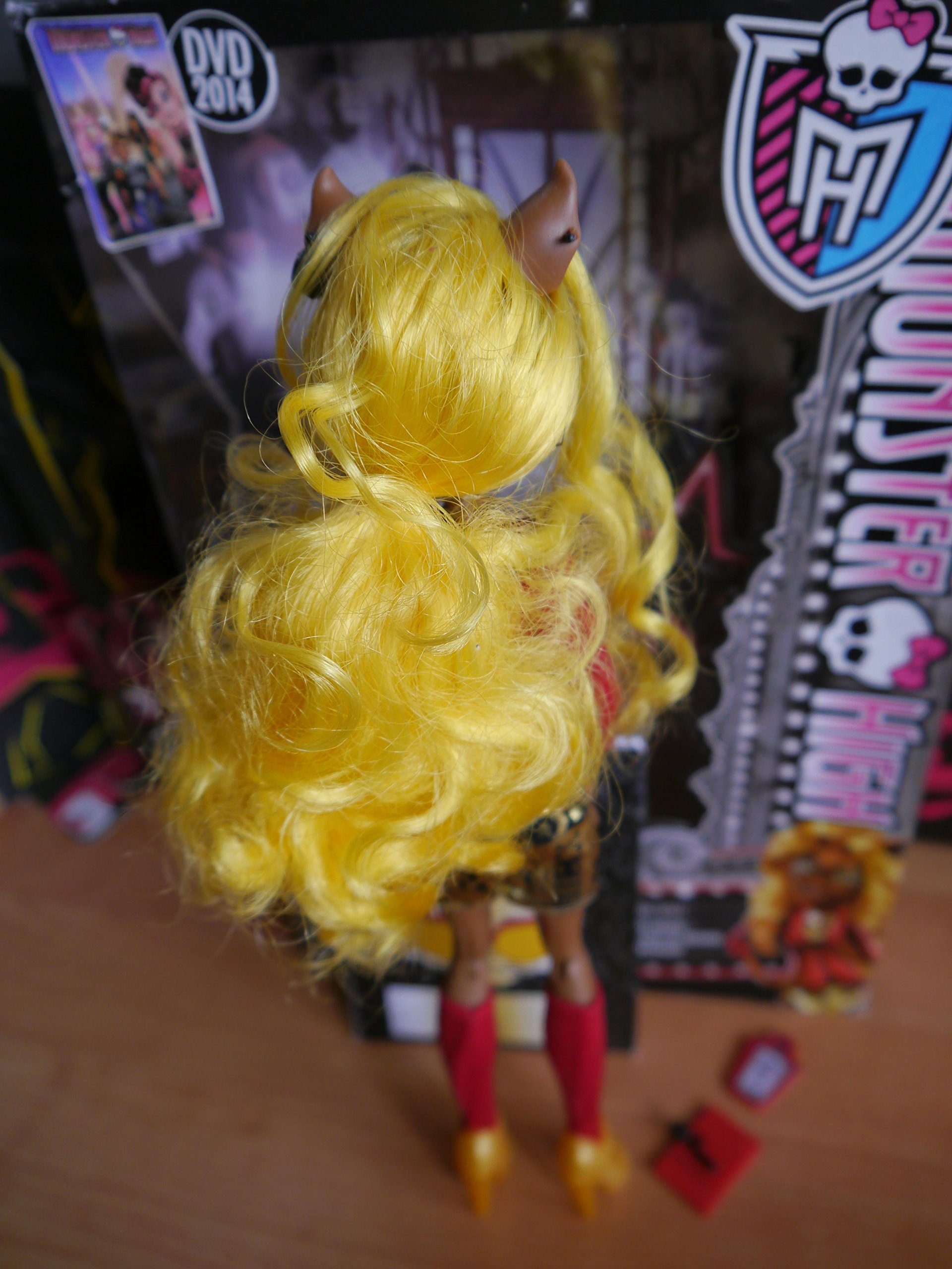 Monster High Frights, Camera, Action! Clawdia Wolf Doll - Collectible Fashion Doll for Kids & Fans | Perfect for Playtime, Display & Monster High Collections