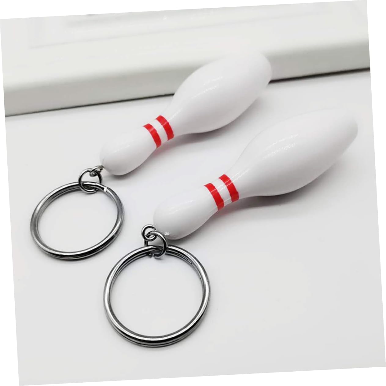 MOBUTOFU Keychain - Stylish Car Key Holder for Everyday Use