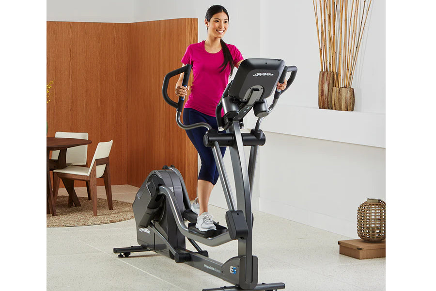 Life Fitness E5 Elliptical Cross Trainer Machine - Low Impact Cardio Equipment for Home Gym Workouts | Perfect for Weight Loss, Full Body Exercise & Joint-Friendly Fitness