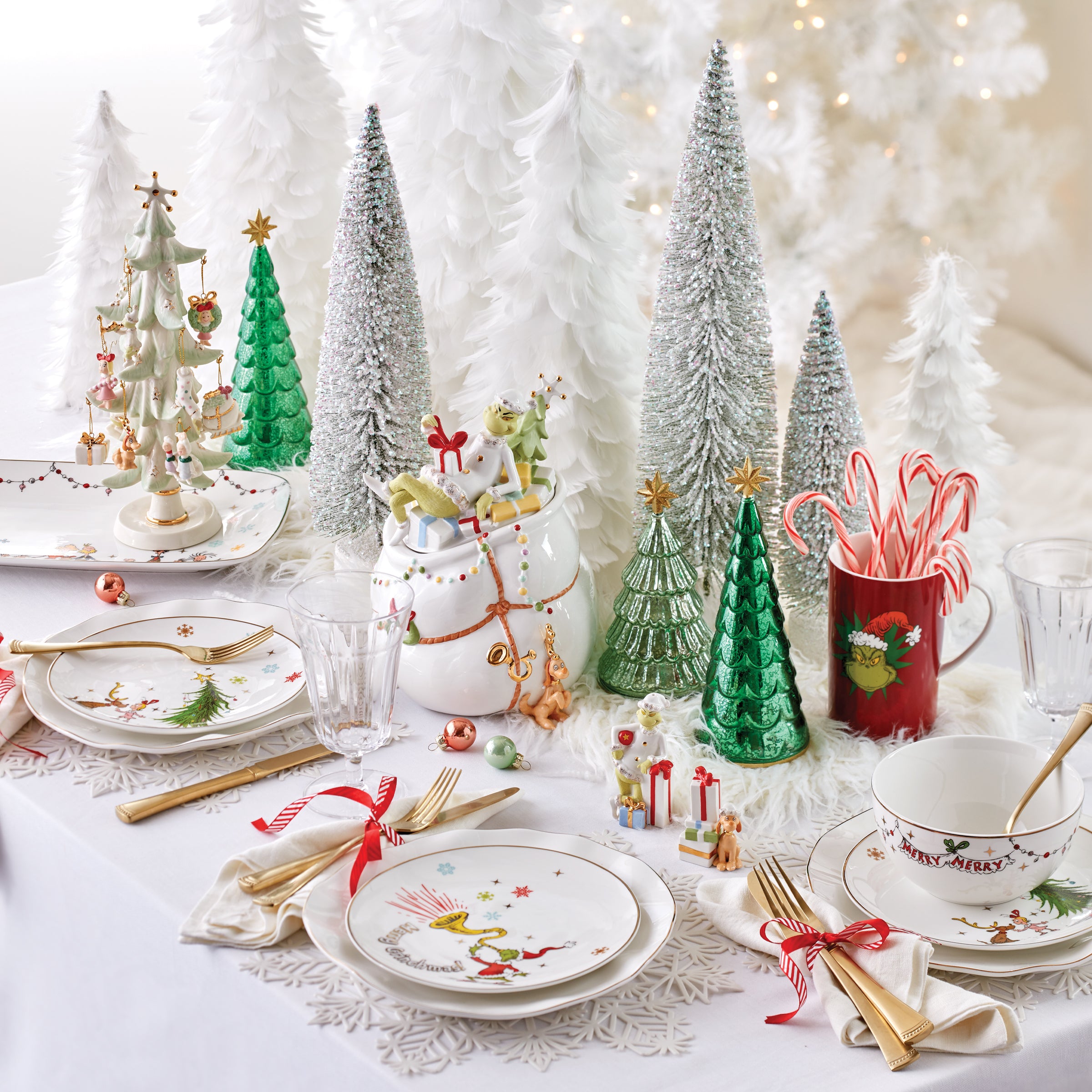 Merry Grinchmas Christmas Dinner Plates Set of 4 - Festive Holiday Tableware for Parties, Family Gatherings & Christmas Decorations