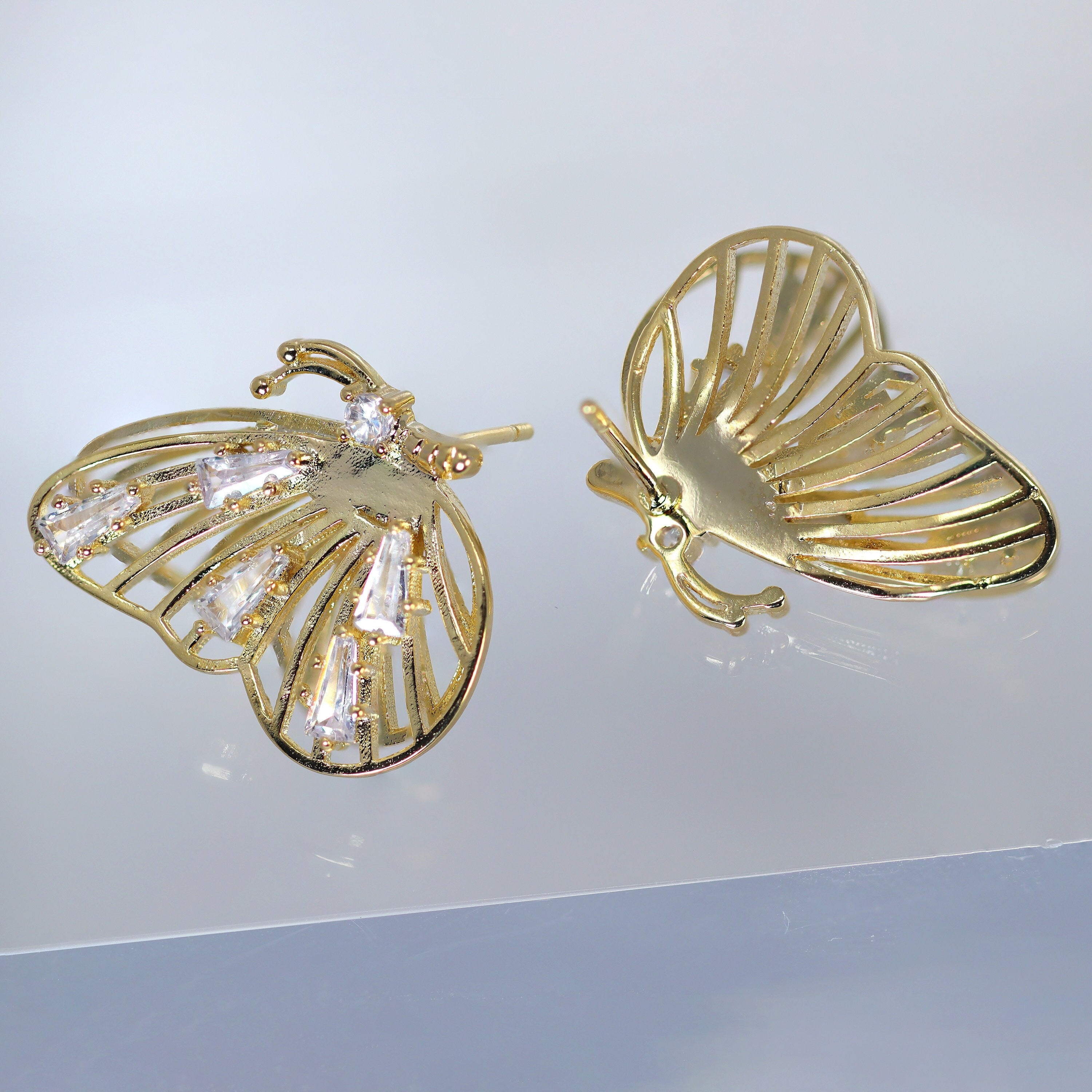 Swarovski Crystal 3D Gold Butterfly Stud Earrings - Elegant Dainty Studs for Women, Perfect for Parties, Weddings & Everyday Wear