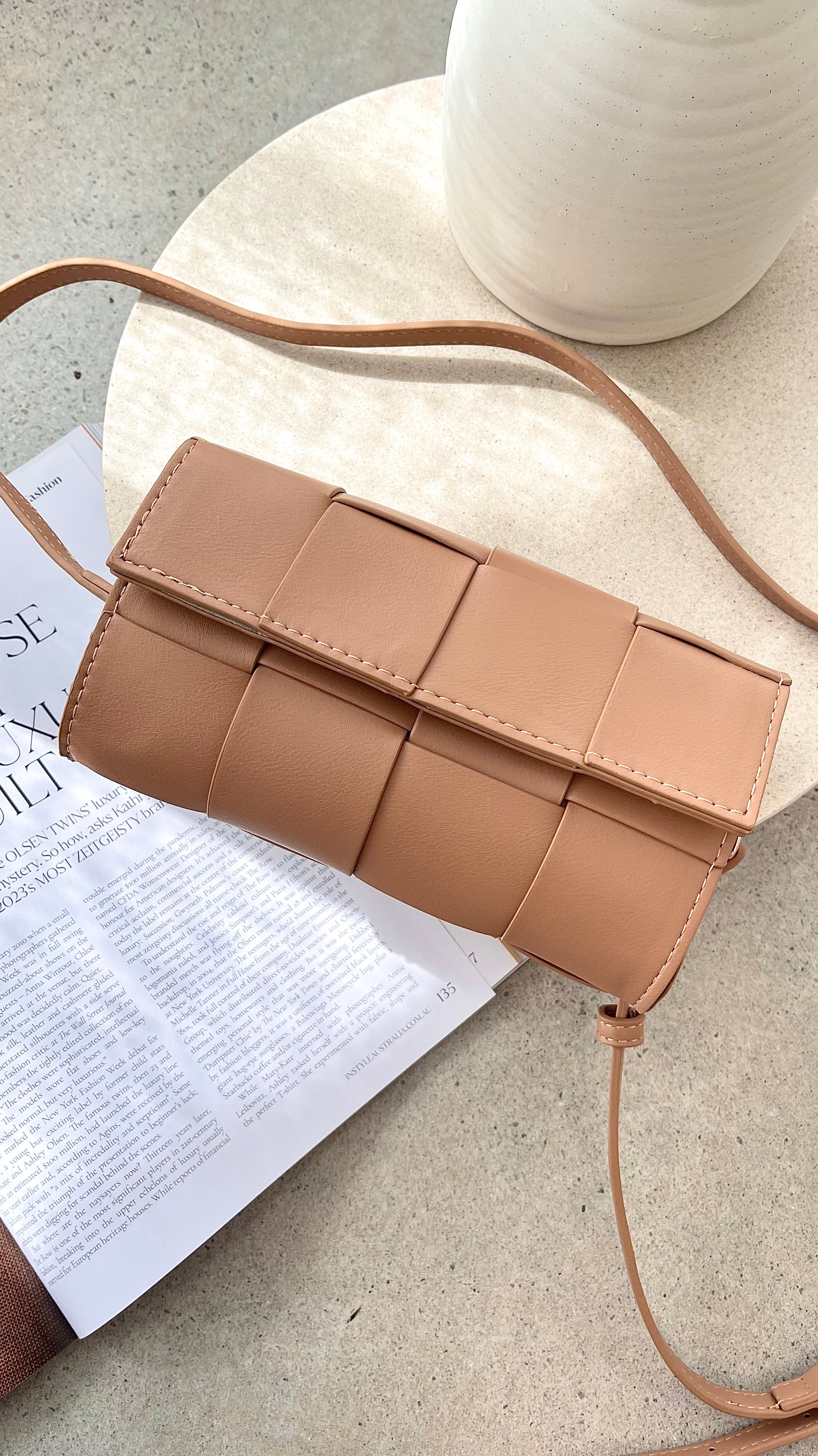British Style Crossbody Bag for Women - Fashionable & Lightweight Sand Color Purse - Perfect for Travel, Shopping & Daily Use