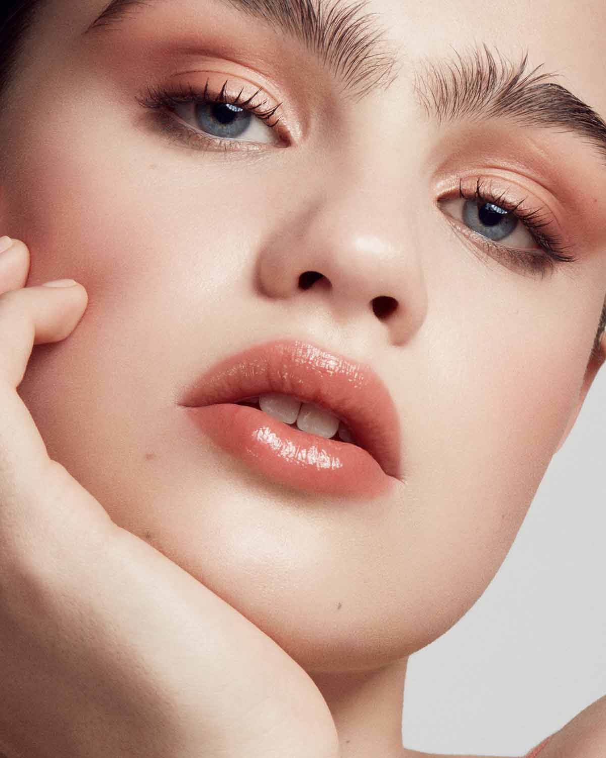 Pro Kiss'r Luscious Lip Balm - Moisturizing & Nourishing Lip Care with Latte Flavor | Perfect for Dry Lips, Daily Hydration & On-the-Go Use