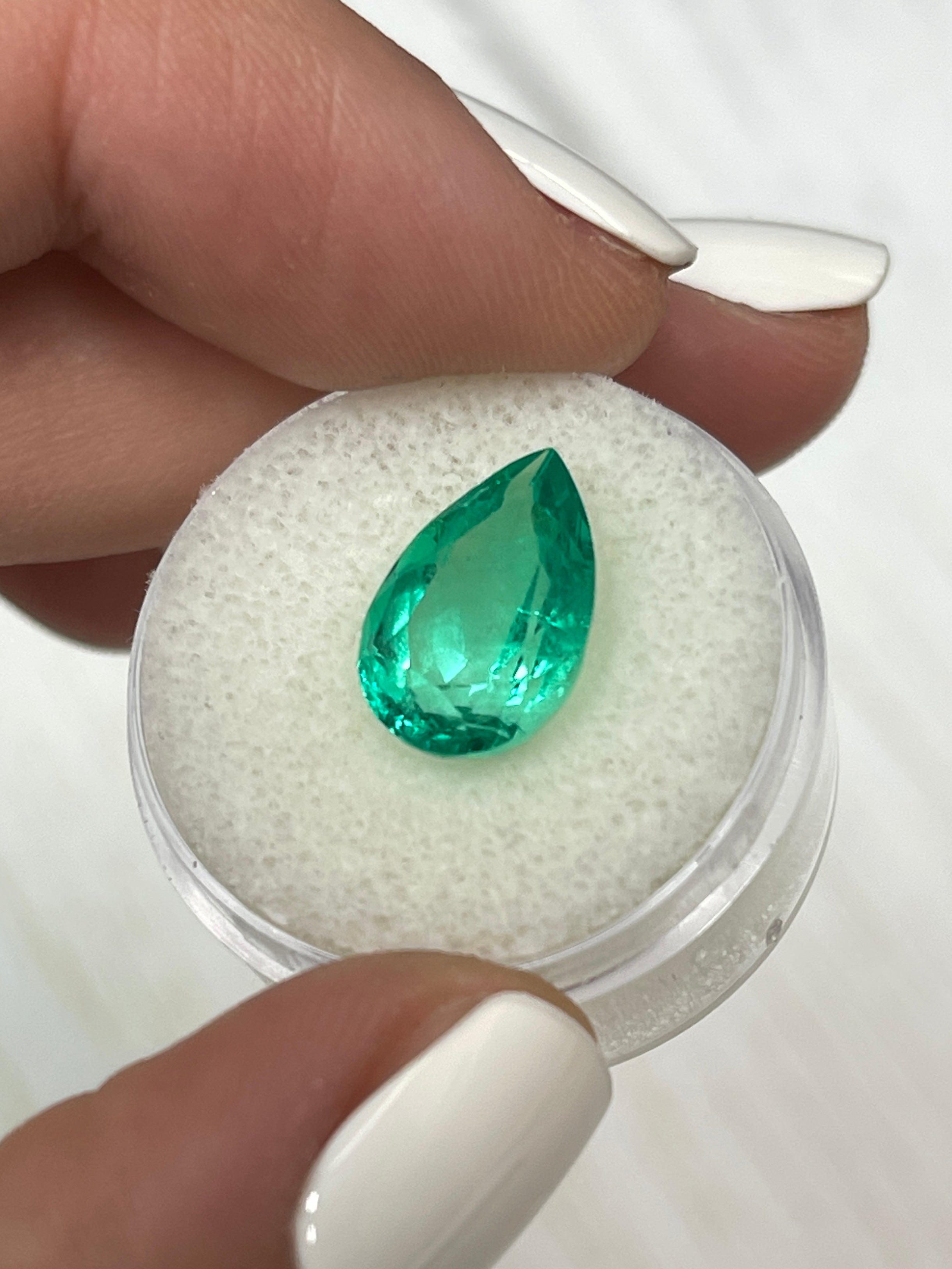 4.59 Carat Natural Colombian Emerald Pear Cut Loose Gemstone - 14x9mm for Jewelry Making, Engagement Rings & Luxury Gifts