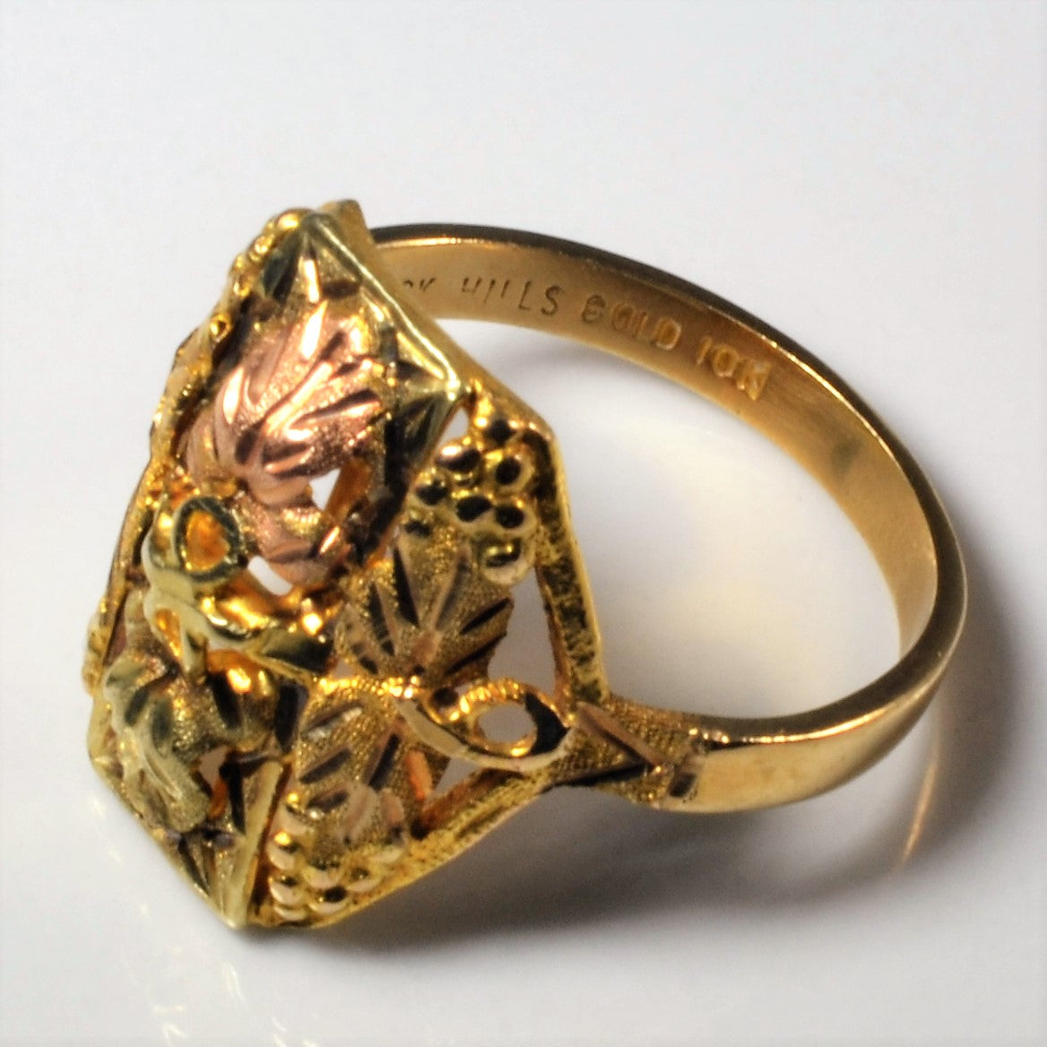 Elegant Two-Tone Filigree Leaf Ring - Size 7 - Perfect for Weddings, Parties & Everyday Fashion Jewelry