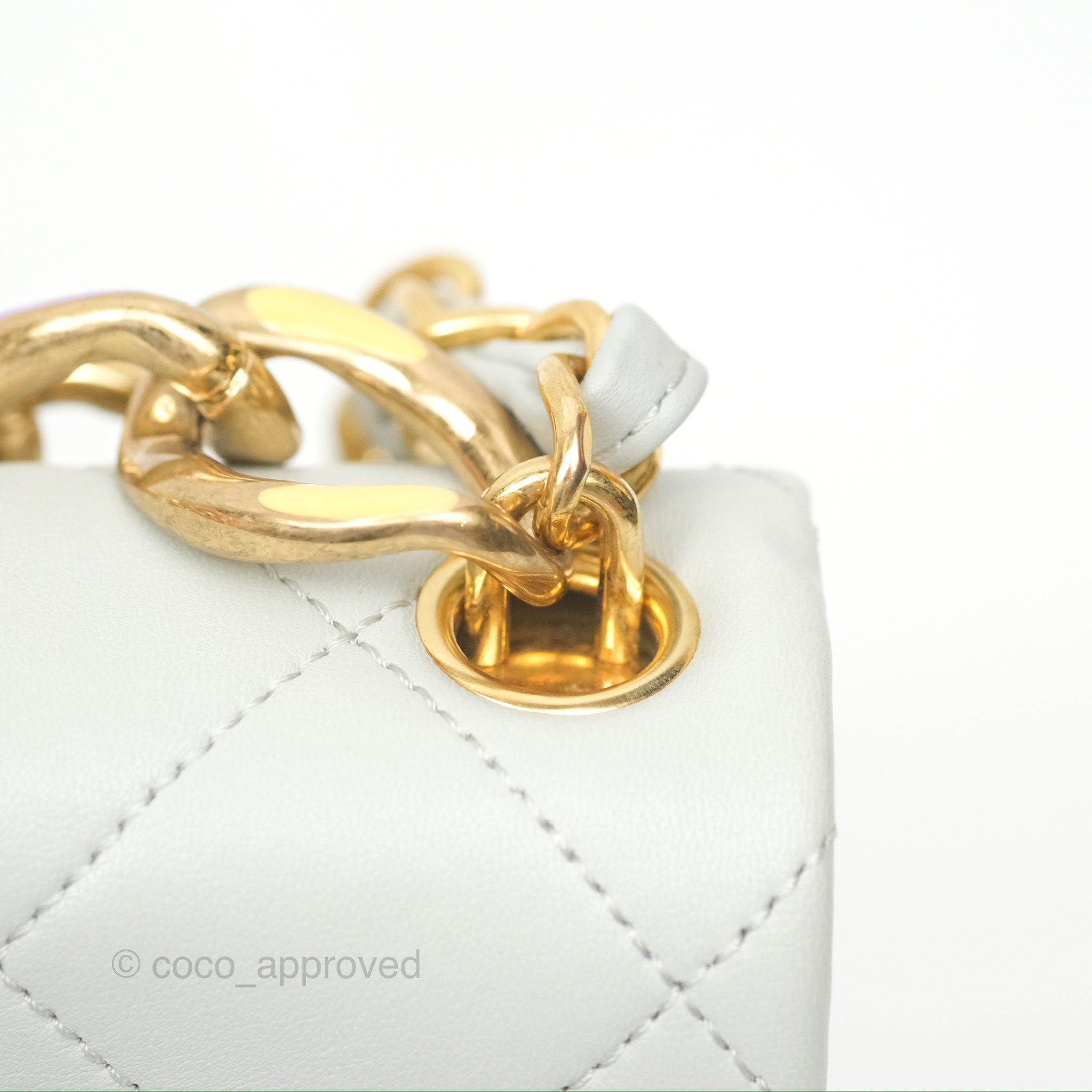 Chanel Classic Flap Bag with Chain Handle in Light Grey Calfskin & Aged Gold Hardware - Perfect for Evening Events, Date Nights & Luxury Fashion Accessories
