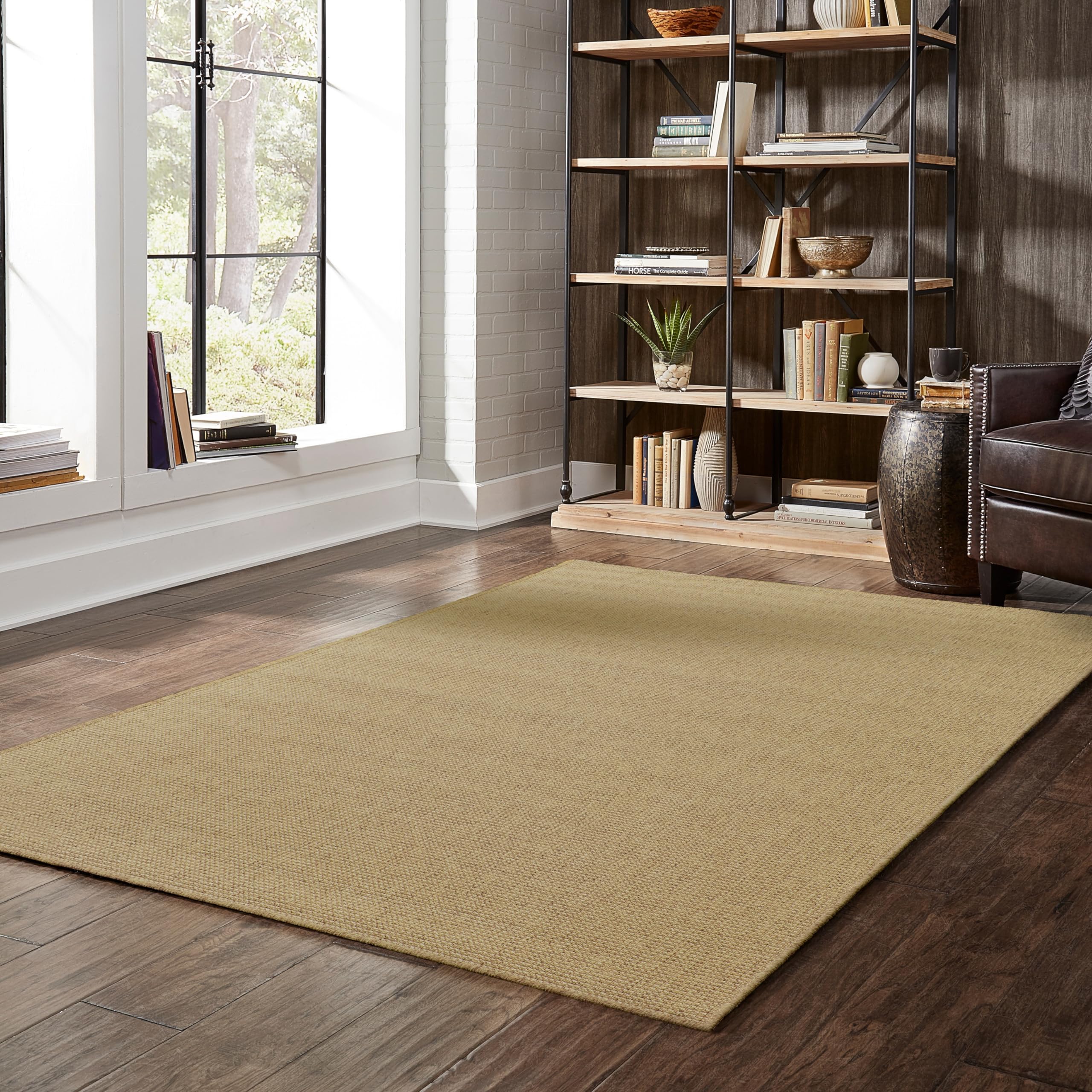Veranda Solid Tan Indoor/Outdoor Area Rug 6'7