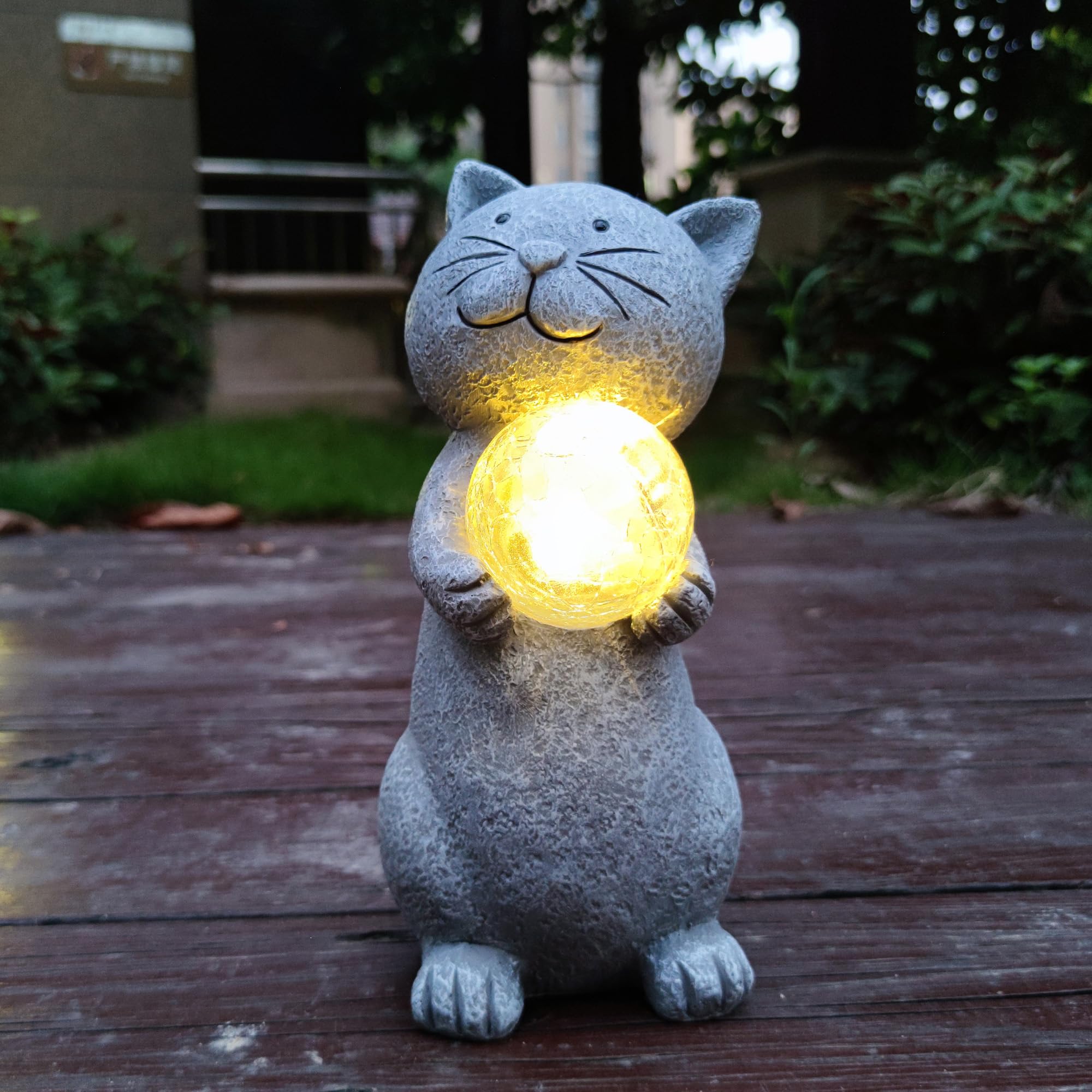 Solar Cat Statue with LED Lights - Outdoor Garden Decor for Yard, Patio, Lawn & Balcony - Solar Powered Night Light - Perfect Gift for Mom & Grandma - Ideal for Halloween, Christmas & Home Decoration