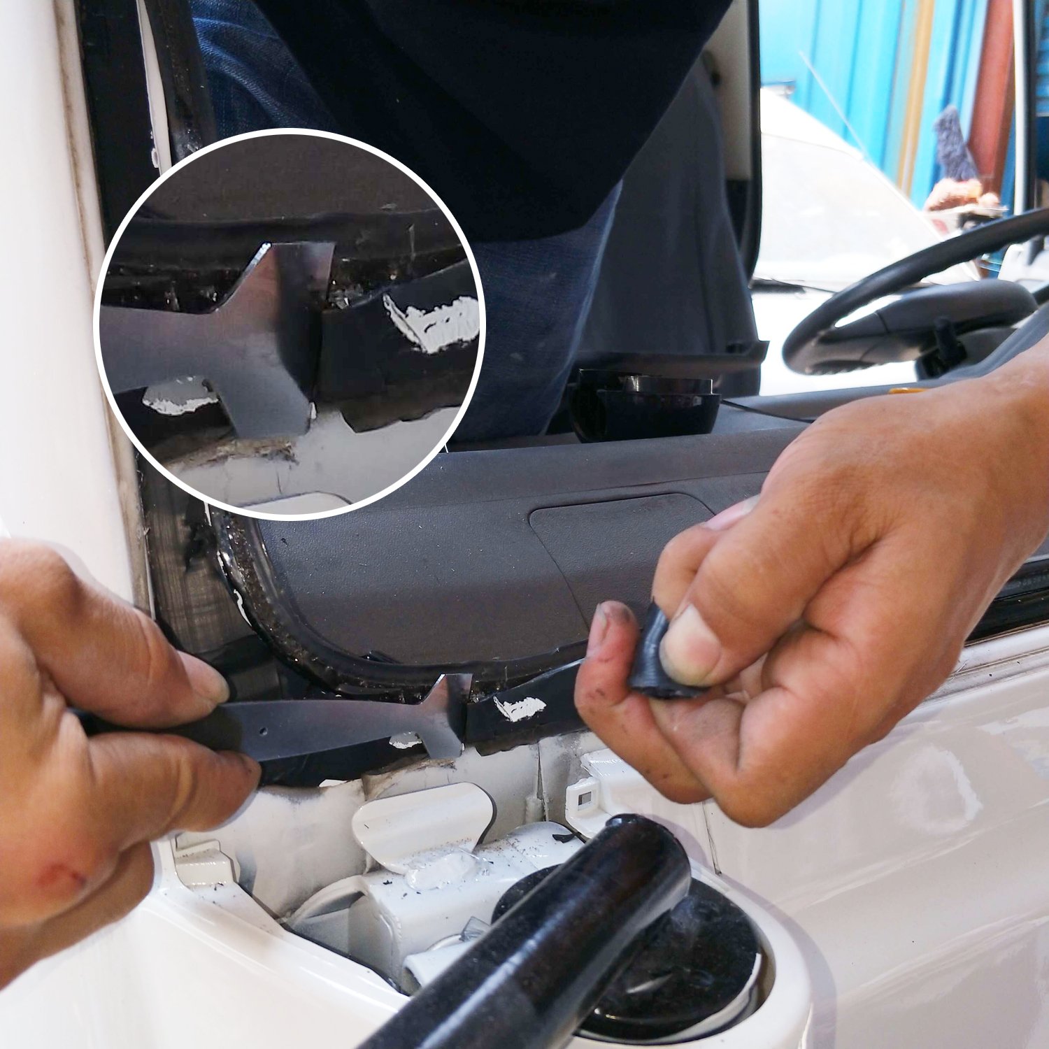 BOUSH Windshield Urethane Scraper Tool Kit - 3-Piece Car Glass Removal Set with Blades & Soft Rubber Handle for Auto Glass Repair & Windshield Replacement