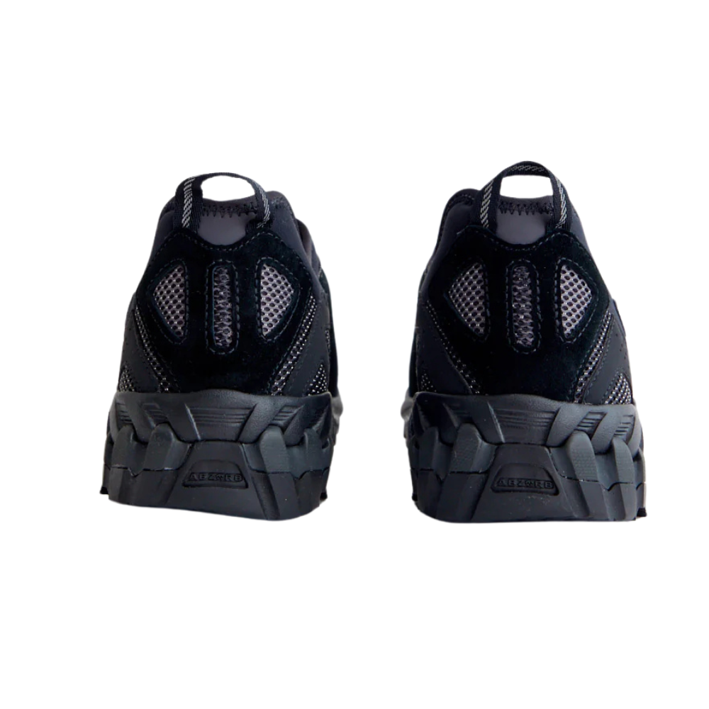 New Balance 610S Comme Des Garcons Men's Black Sneakers - Stylish Casual Shoes for Urban Streetwear & Everyday Wear