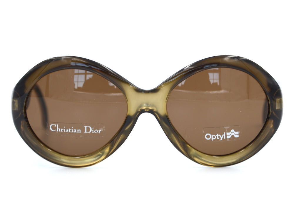 Christian Dior Greta 13K Gold-Plated Sunglasses - Luxury Designer Shades for Women - UV Protection & Fashion Statement - Perfect for Beach, Driving & Outdoor Activities