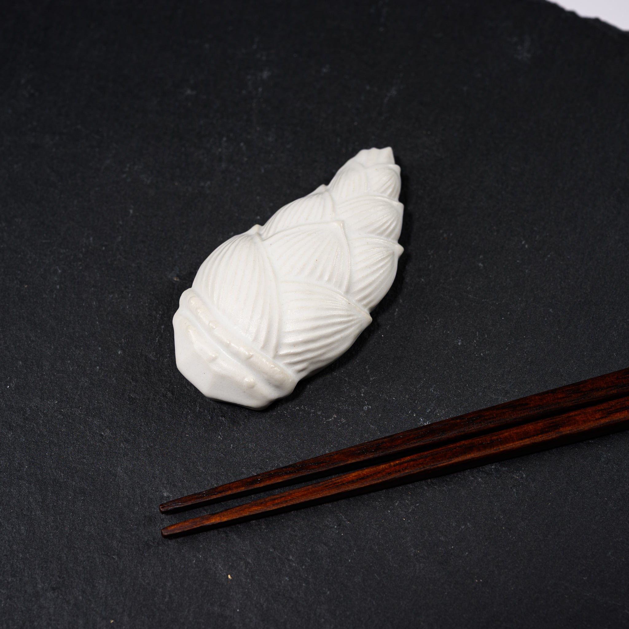 Handmade USUKIYAKI Chopstick Rest - Bamboo Shoot Design | Japanese Ceramic Tableware for Sushi, Ramen & Asian Dining | Perfect Gift for Home & Restaurant Use