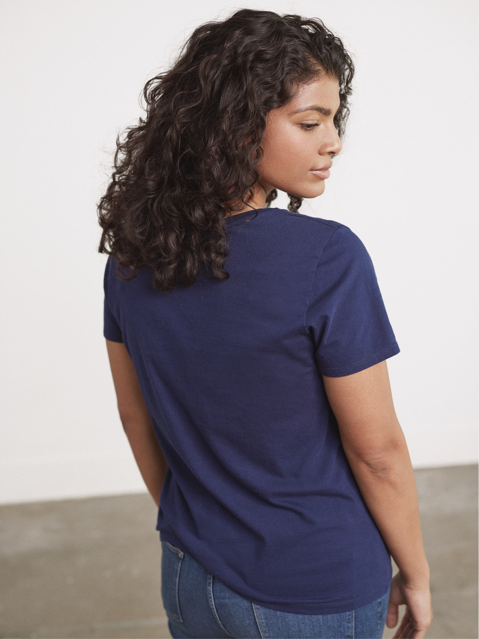 Organic Cotton Crewneck T-Shirt for Men & Women - Soft & Comfortable Casual Wear for Everyday, Gym, and Outdoors