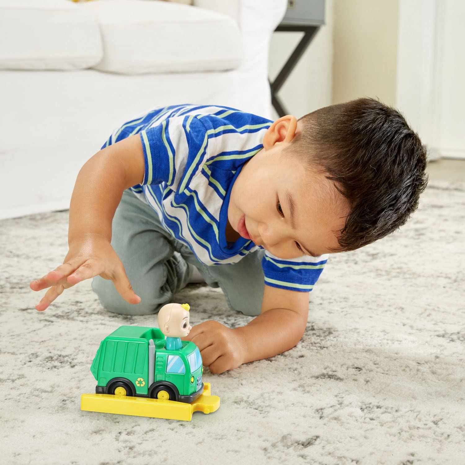 VTech CoCoMelon Go! Go! Smart Wheels JJ’s Recycling Truck and Track Set - Interactive Learning Toy for Toddlers & Kids Ages 1-5 - Educational STEM Toy with Lights & Sounds - Perfect for Pretend Play & Recycling Awareness