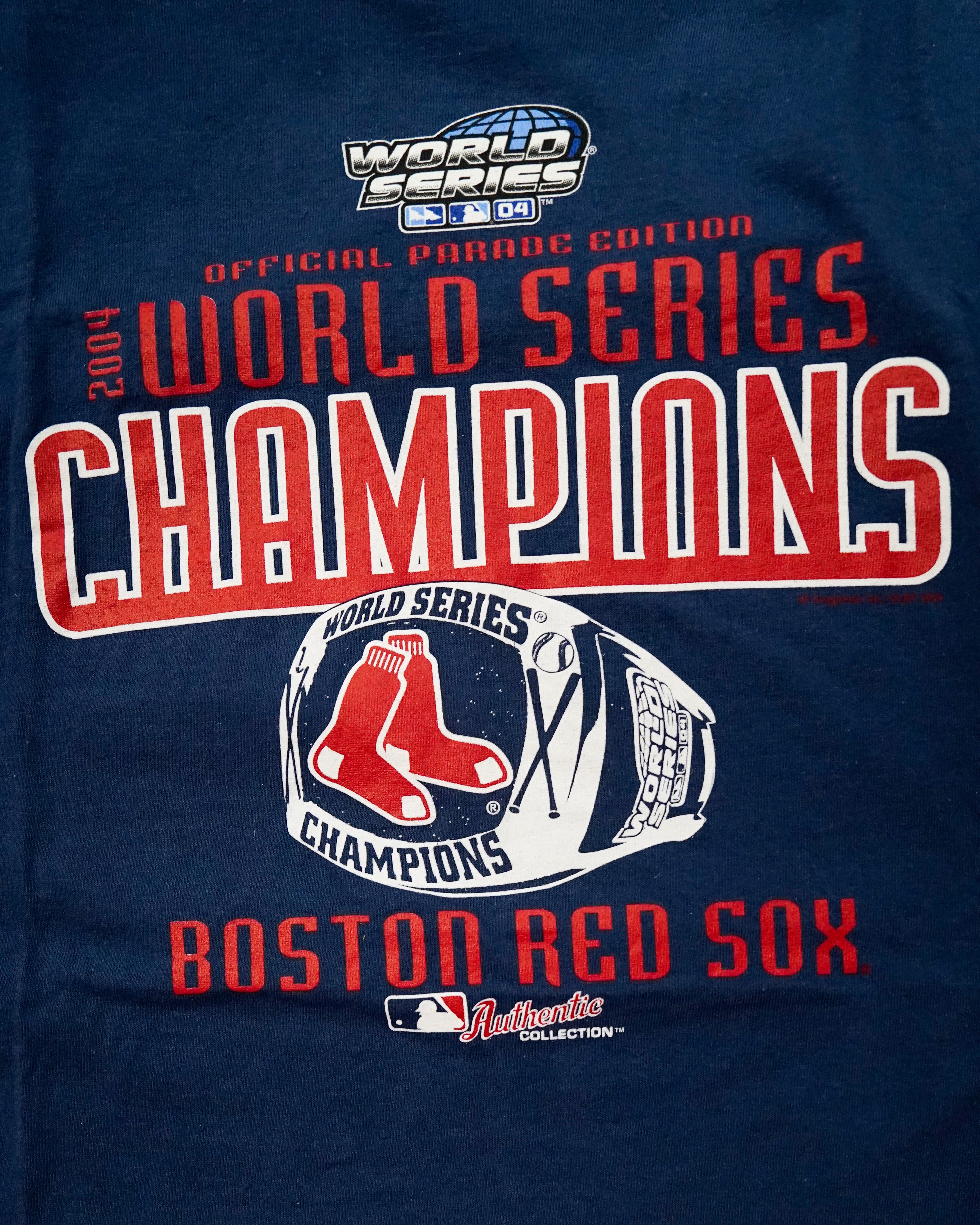 Official Boston Red Sox 2004 World Series Champions Parade T-Shirt (Medium/Large) - Vintage Baseball Fan Apparel for Men, Game Day & Casual Wear