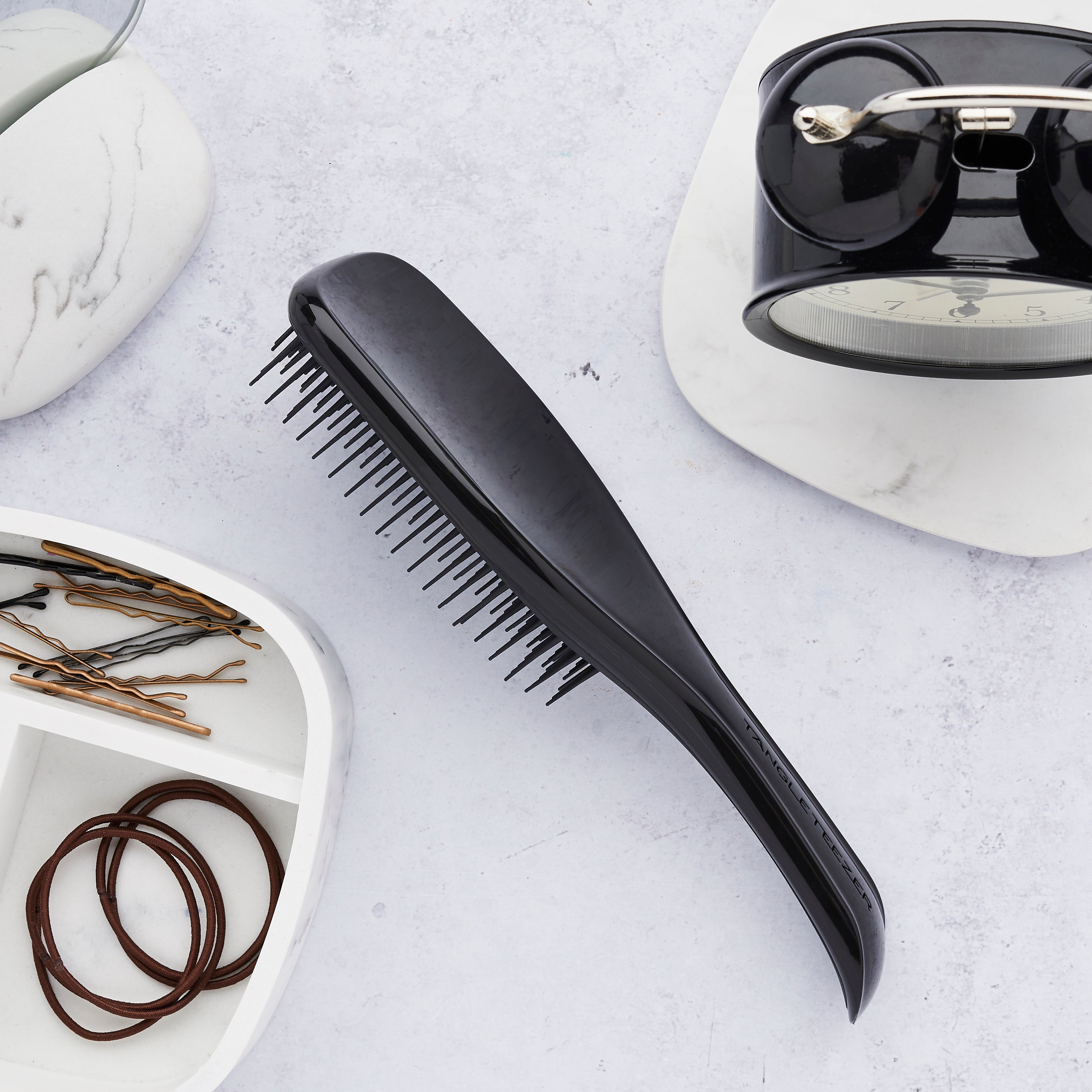 Tangle Teezer Wet Detangler Hair Brush - Gentle Detangling for Wet & Dry Hair - Perfect for Showers, Salons & Travel - Reduces Breakage & Pain-Free Brushing
