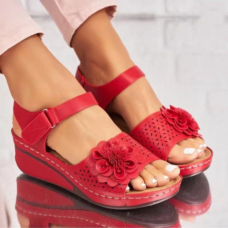 Women's Non-Slip Lightweight Summer Sandals - Comfortable Walking Shoes for Beach, Pool & Outdoor Activities