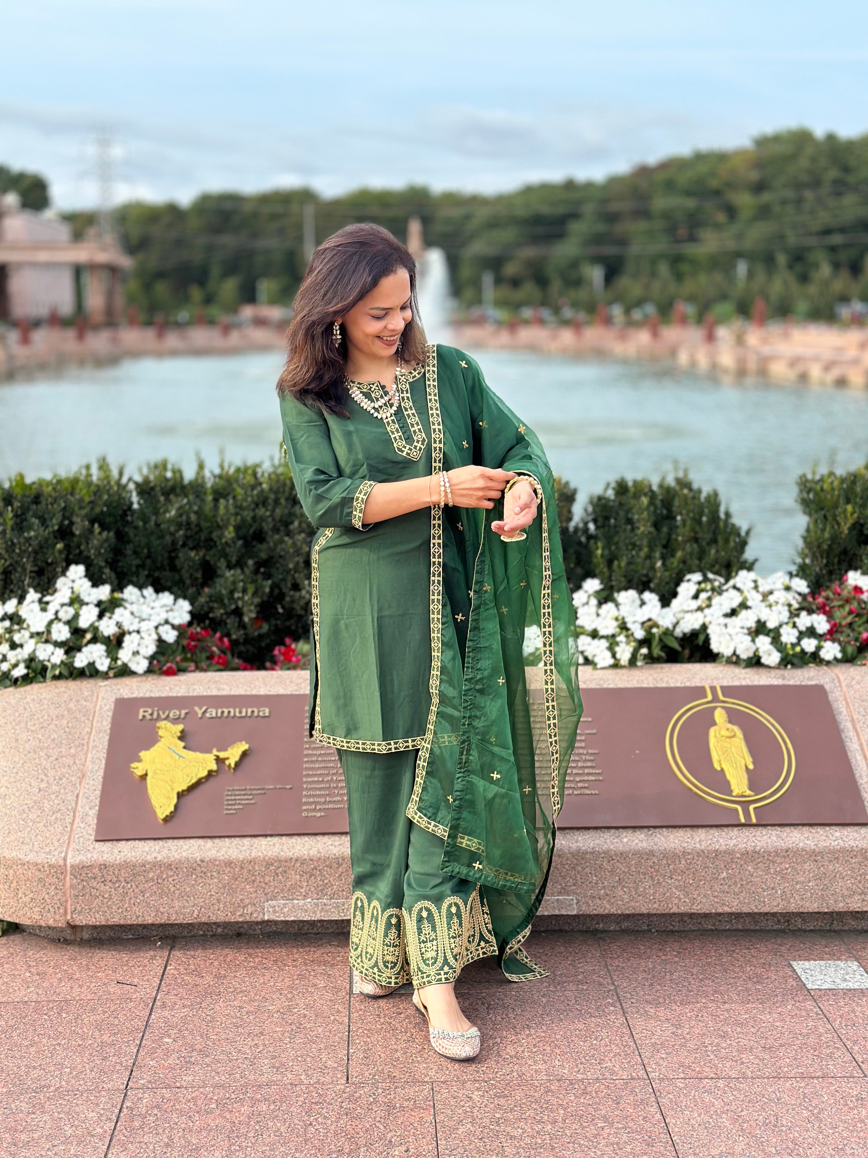 Elegant Green Silk Blend Suit Set for Women - Diwali & Festival Outfit - Perfect for Weddings, Parties & Special Occasions