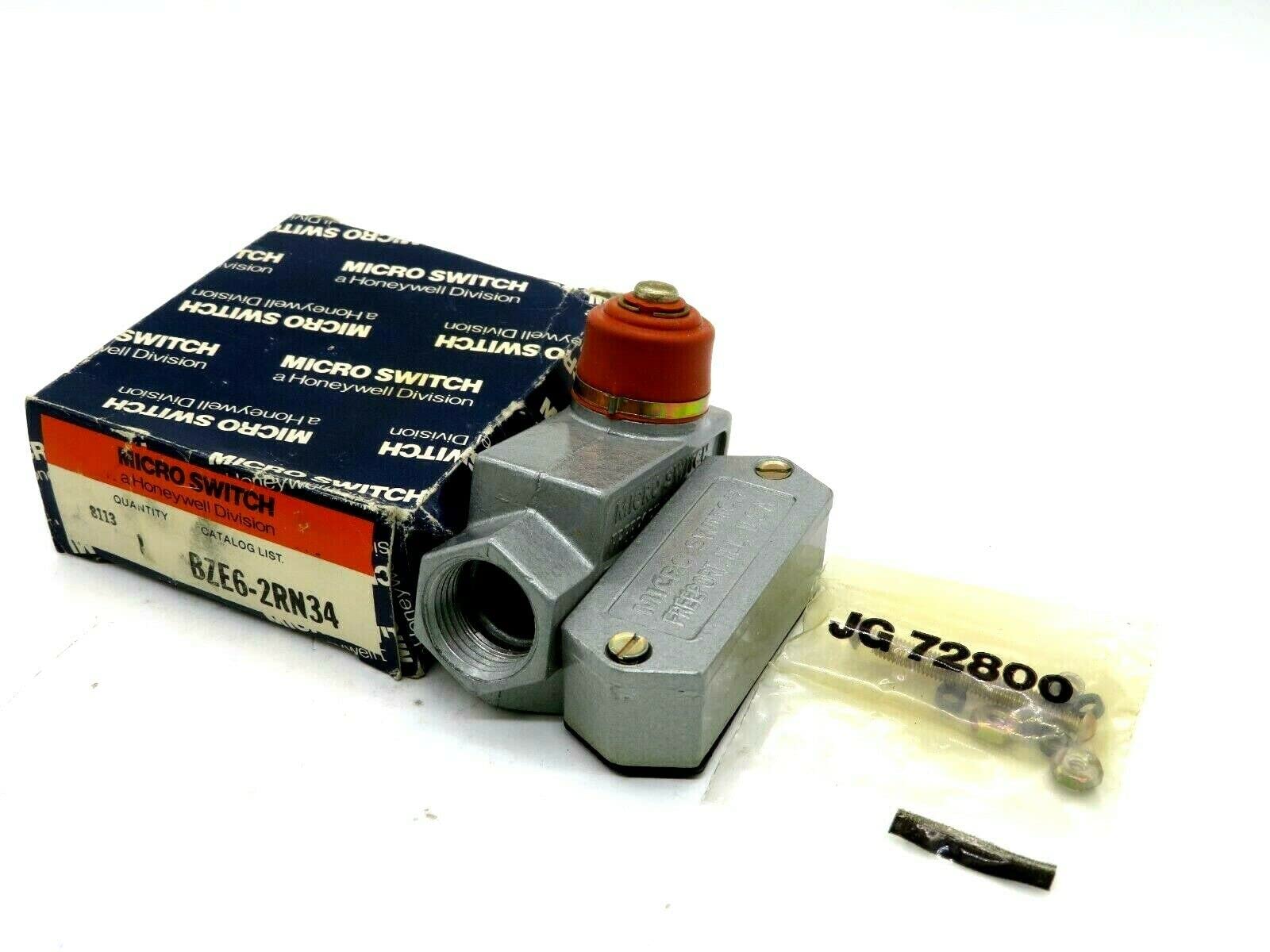 Honeywell BZE6-2RN34 Heavy Duty Limit Switch with Top Plunger, 600V AC/DC, Industrial-Grade for Machinery & Automation Systems - Perfect for CNC, Conveyors & Safety Controls