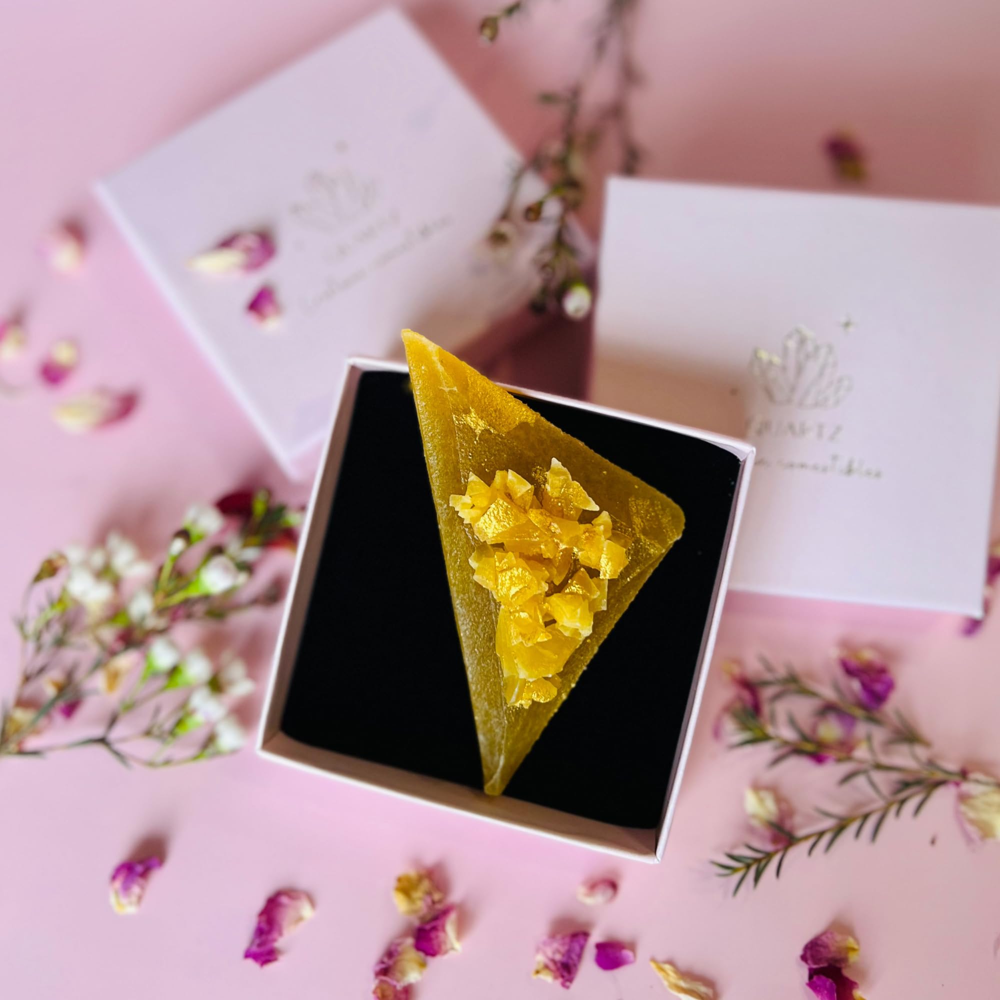 Vegan & Gluten Free Edible Crystals Gift Set with Natural Fruit Puree - Raspberry, Rose, Orange Blossom, Passion Fruit Flavors - Perfect for Meditation, Yoga & Wellness Gifts | Quartz Boutique