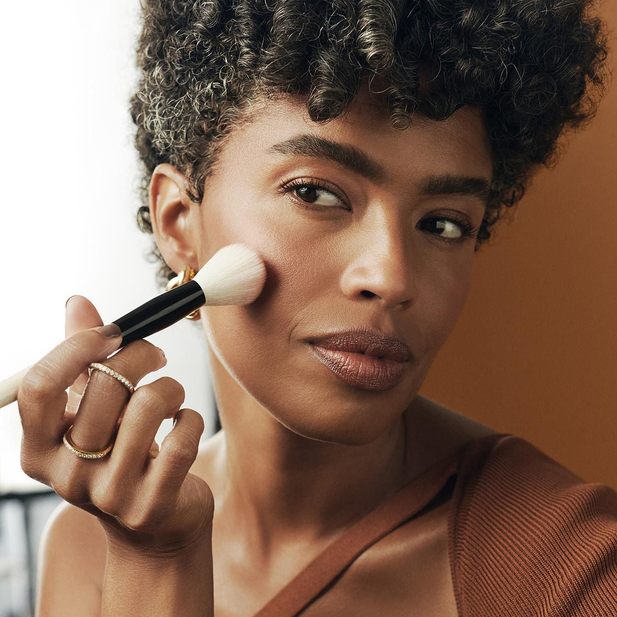 Bobbi Brown Blush - Soft Matte Powder Blush for Natural Flush | Long-Lasting Cheek Color for Day & Night Makeup | Perfect for Everyday Wear & Special Occasions