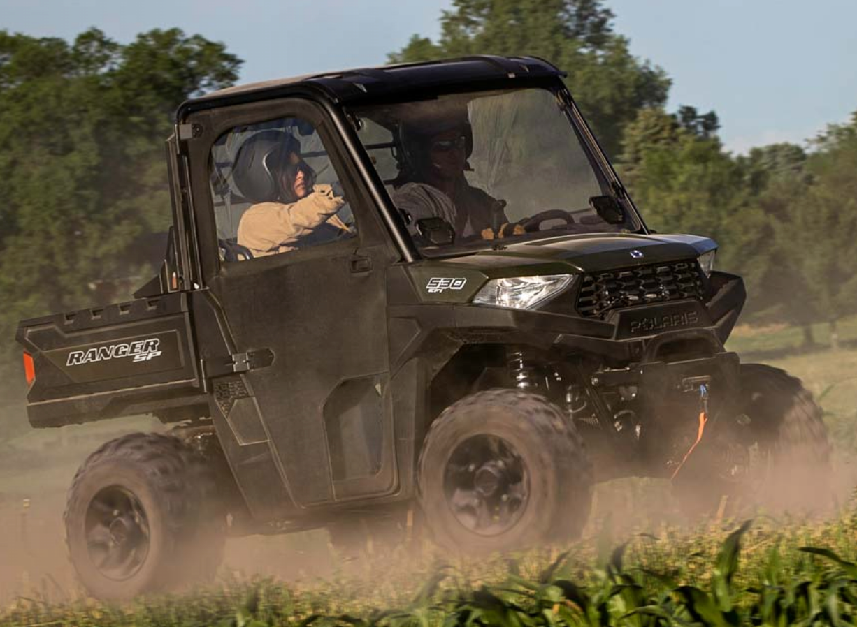 **Durable Canvas ATV Seat Cover for Polaris SP 530 (6/2023 On) - P1015Q - Waterproof & UV-Resistant for Outdoor Adventures**    **使用场景:** Perfect for off-road riding, hunting, or farm work to protect your ATV seat from dirt, sun, and rain.
