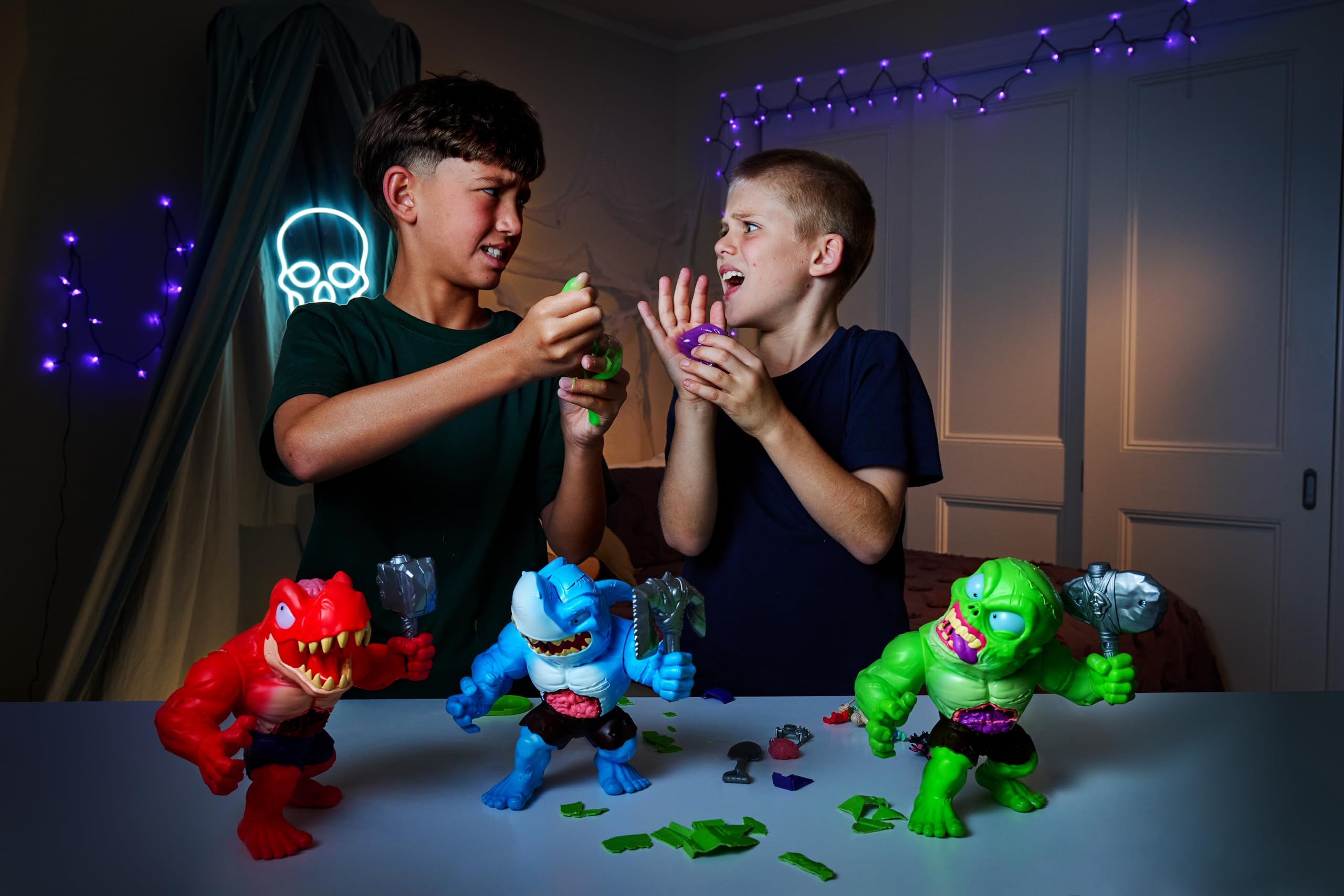 ZURU Smashers Mega Horror House (Blue) - Interactive Collectible Toy for Kids & Teens - Perfect for Halloween Parties & Scary Playtime Fun