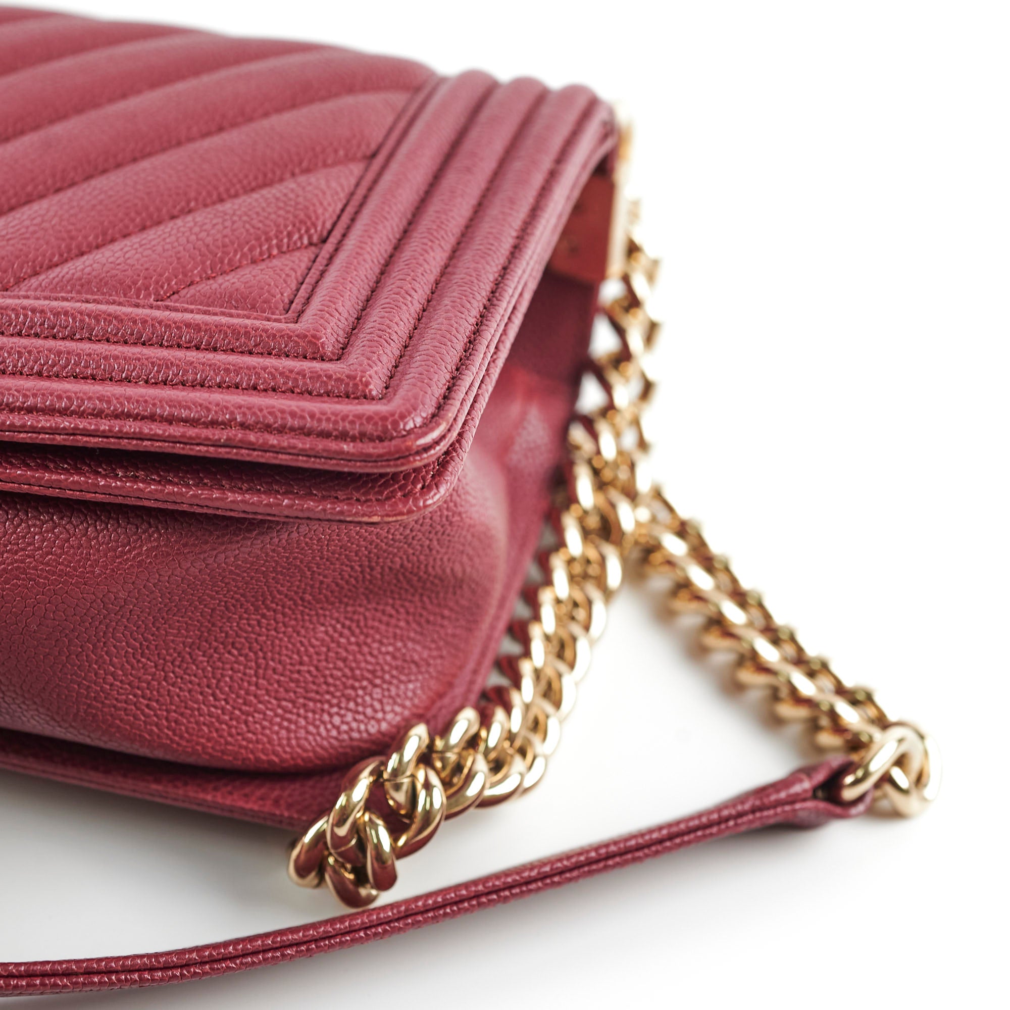 Chanel Caviar Leather Old Medium Boy Bag in Burgundy - Luxury Crossbody Purse for Women, Perfect for Date Nights & Special Occasions