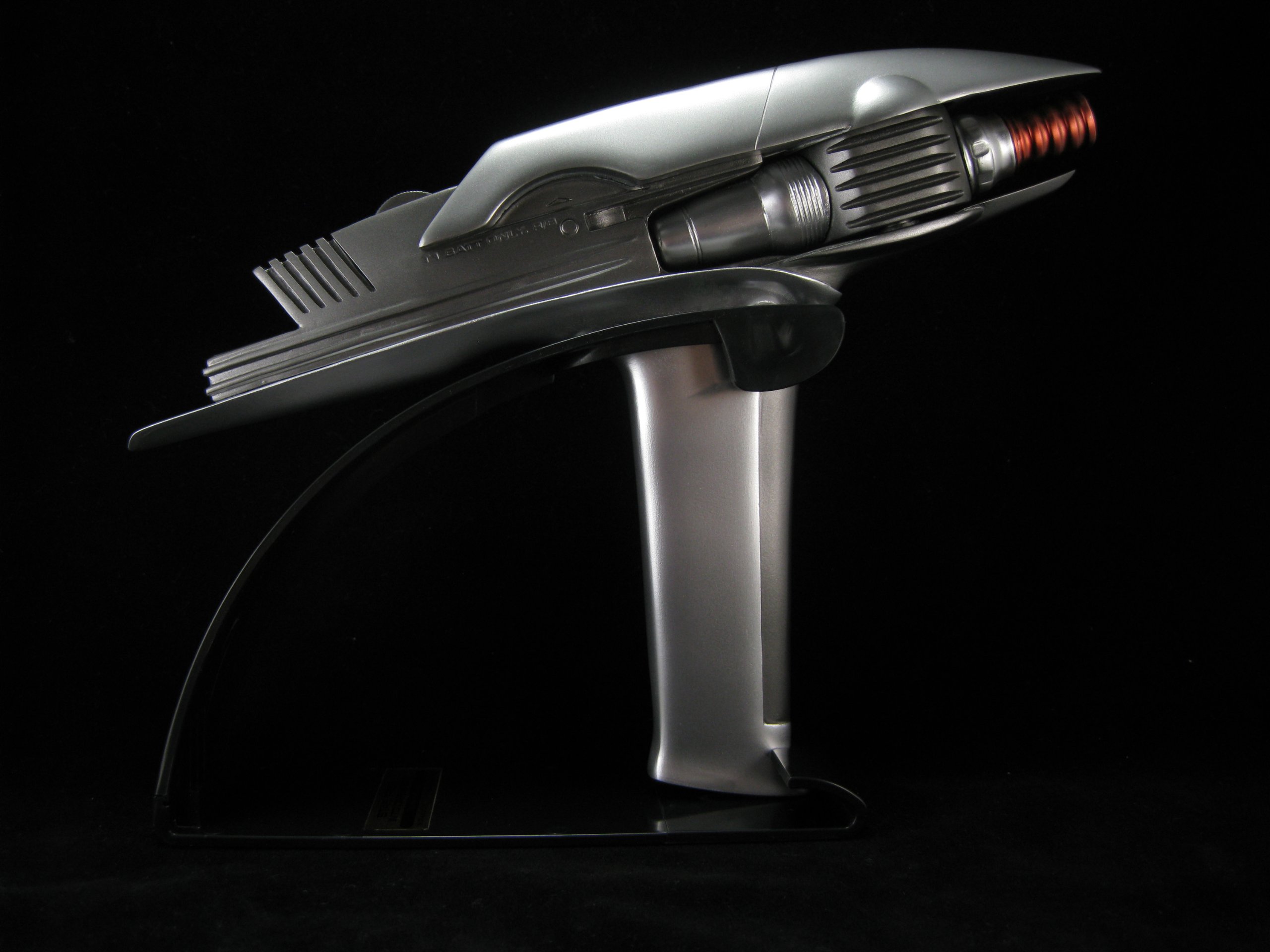 Star Trek Into Darkness Starfleet Phaser Limited Edition Blu-ray 3D Combo Pack - Official Movie Collectible Gift Set for Sci-Fi Fans & Trekkies | Perfect for Home Theater, Movie Nights & Star Trek Memorabilia Collection